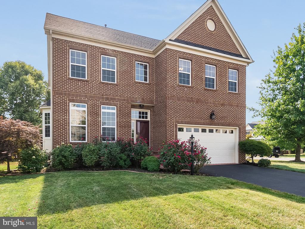 STAFFORD LAKES VILLAGE - Residential