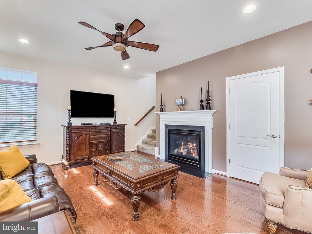 STAFFORD LAKES VILLAGE - Residential