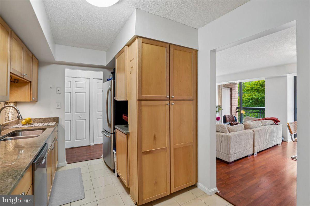 RENAISSANCE AT TYSONS - Residential