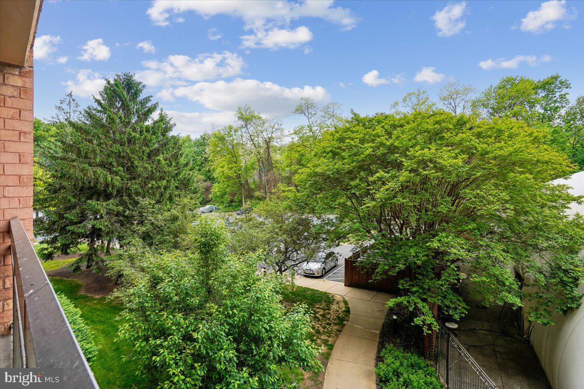 RENAISSANCE AT TYSONS - Residential