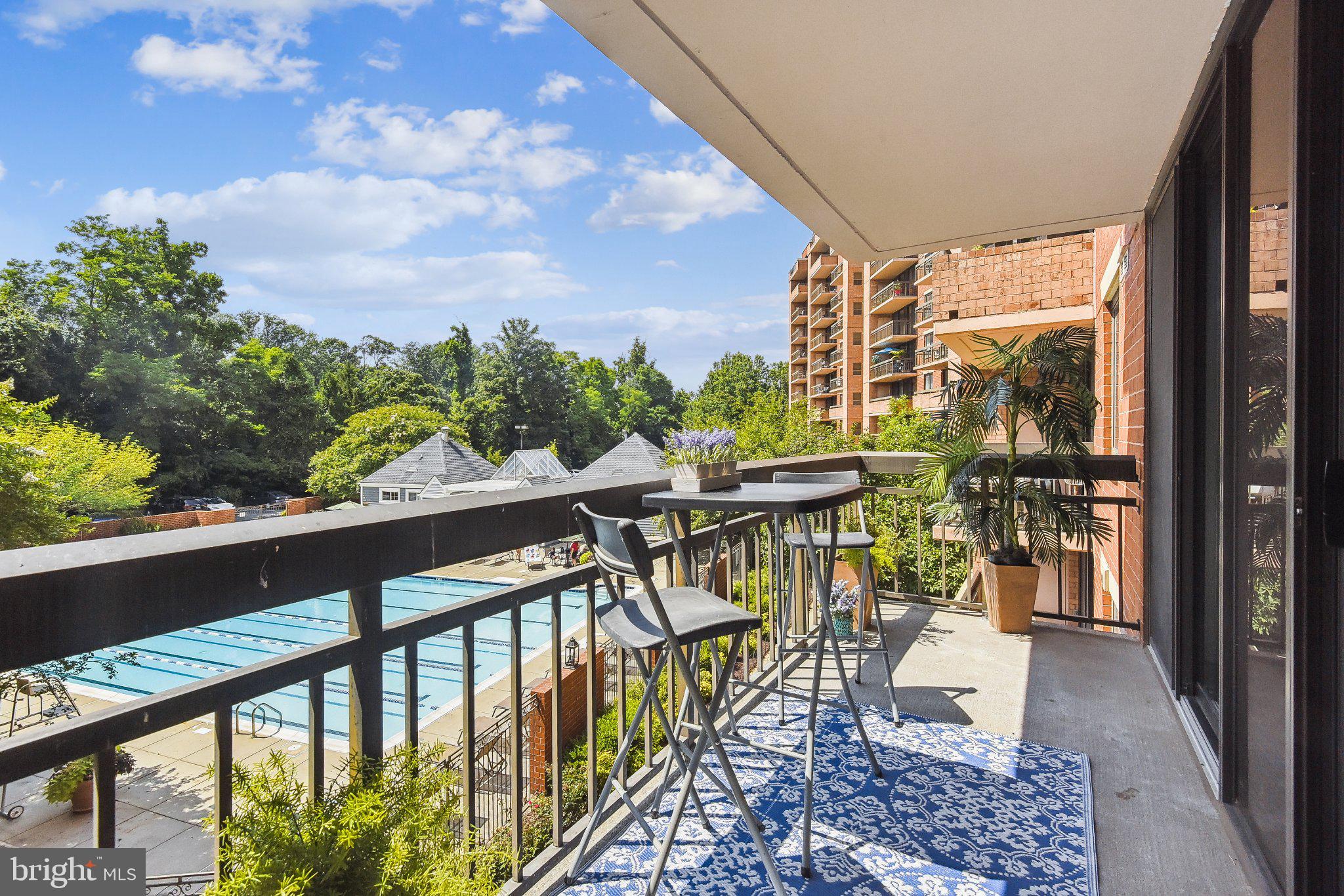 RENAISSANCE AT TYSONS - Residential