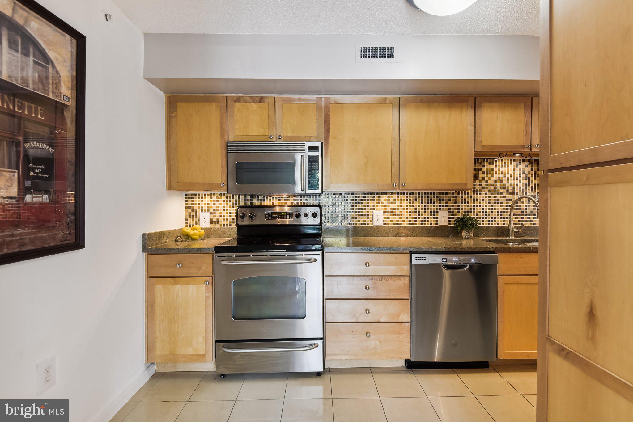 RENAISSANCE AT TYSONS - Residential