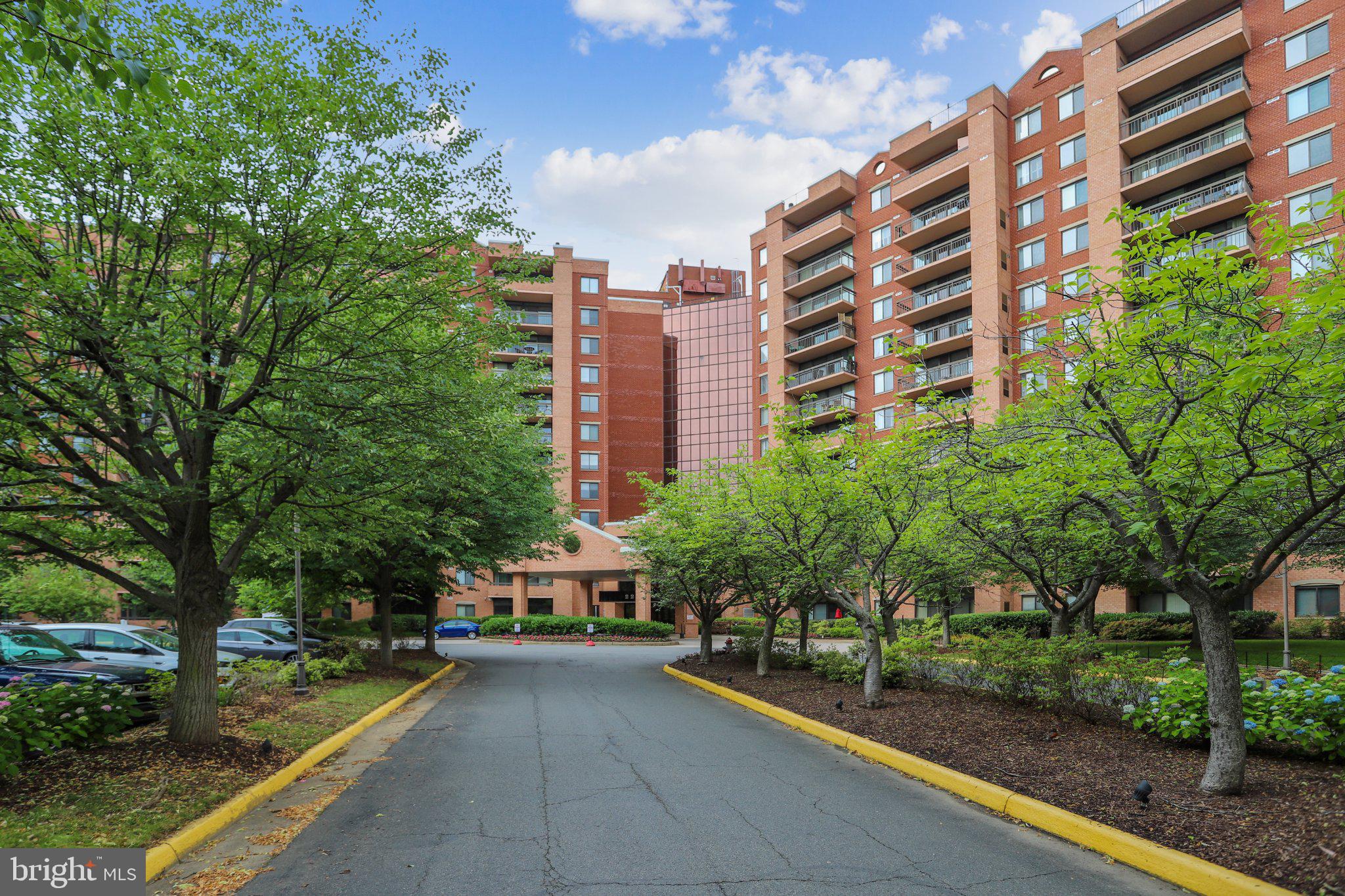 RENAISSANCE AT TYSONS - Residential