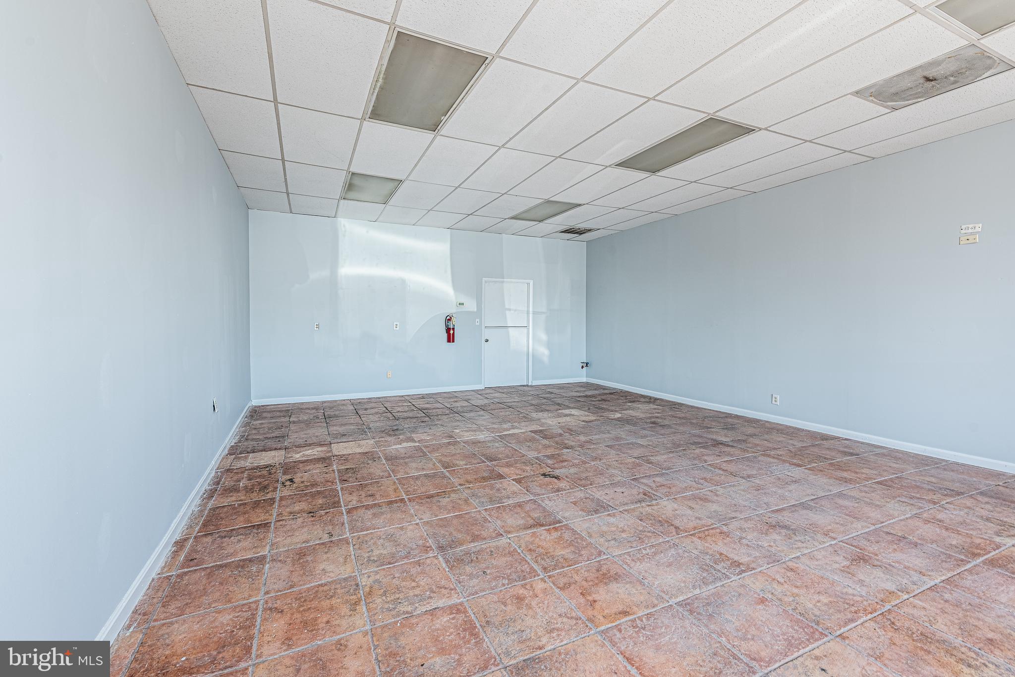 ROSEDALE - Commercial Lease