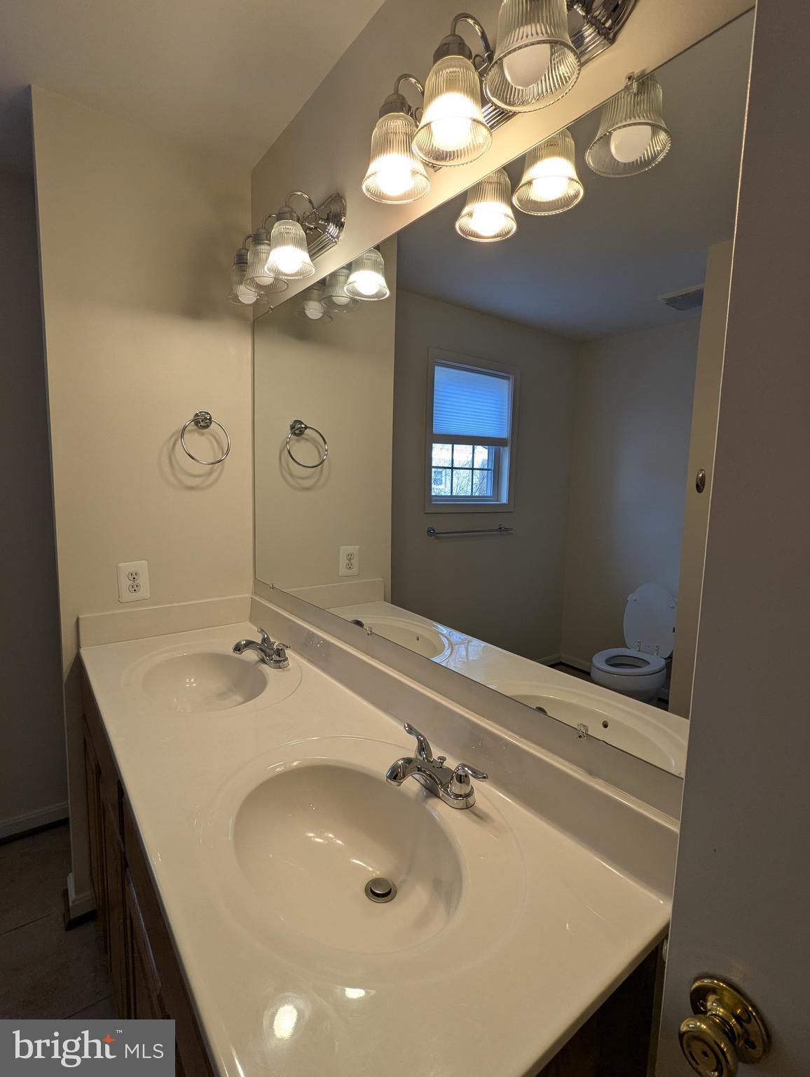 BARCROFT - Residential Lease