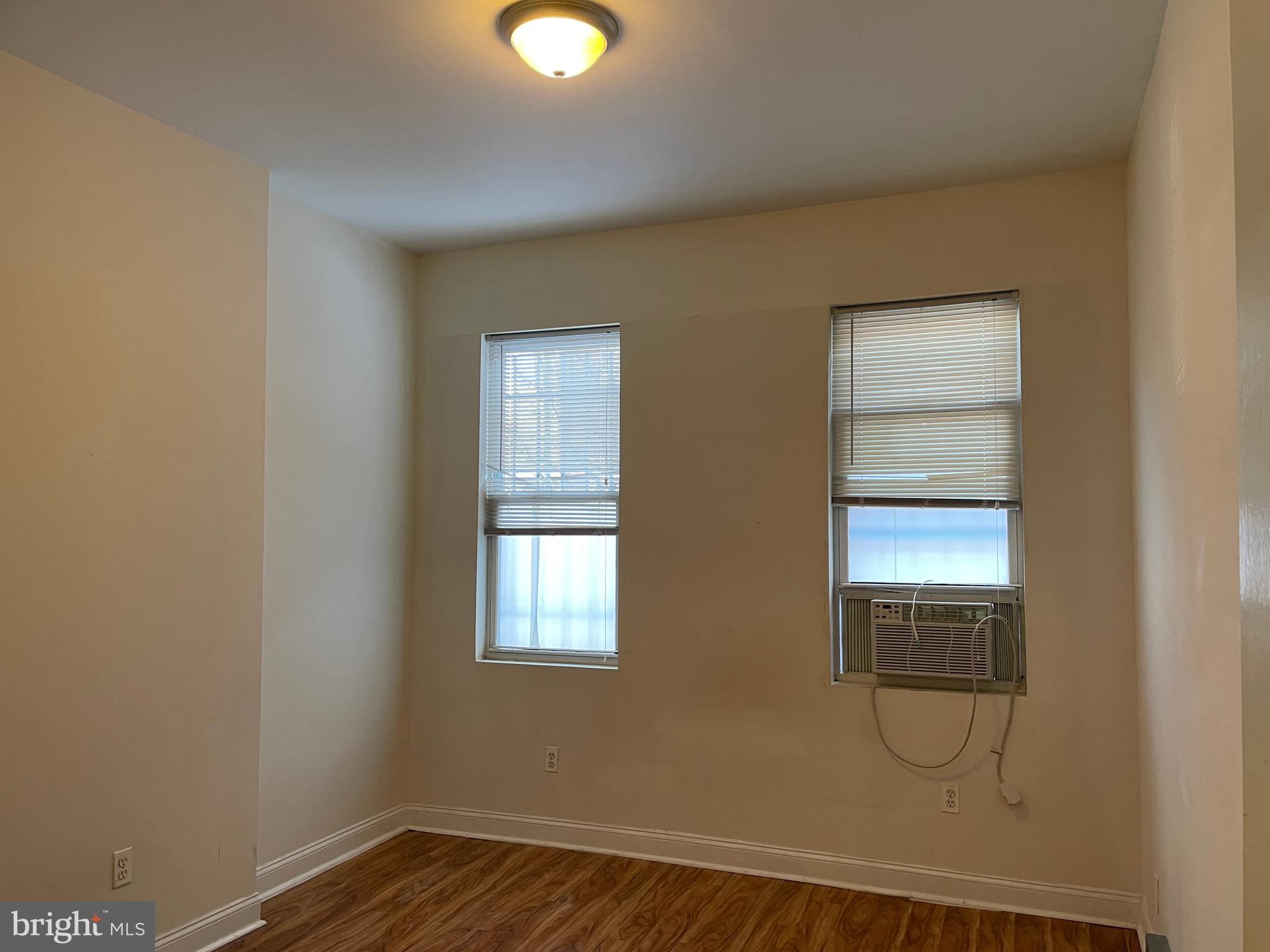 CENTER CITY - Residential Lease