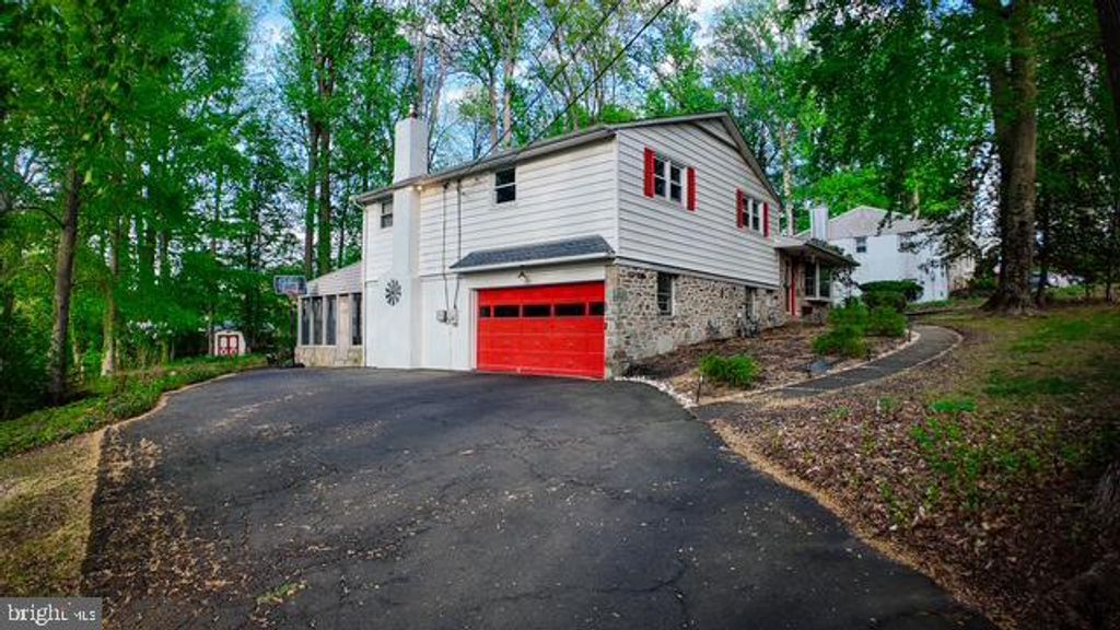 Photo of 113 Creekwood Drive, FEASTERVILLE TREVOSE, PA 19053 (MLS # PABU2095768)