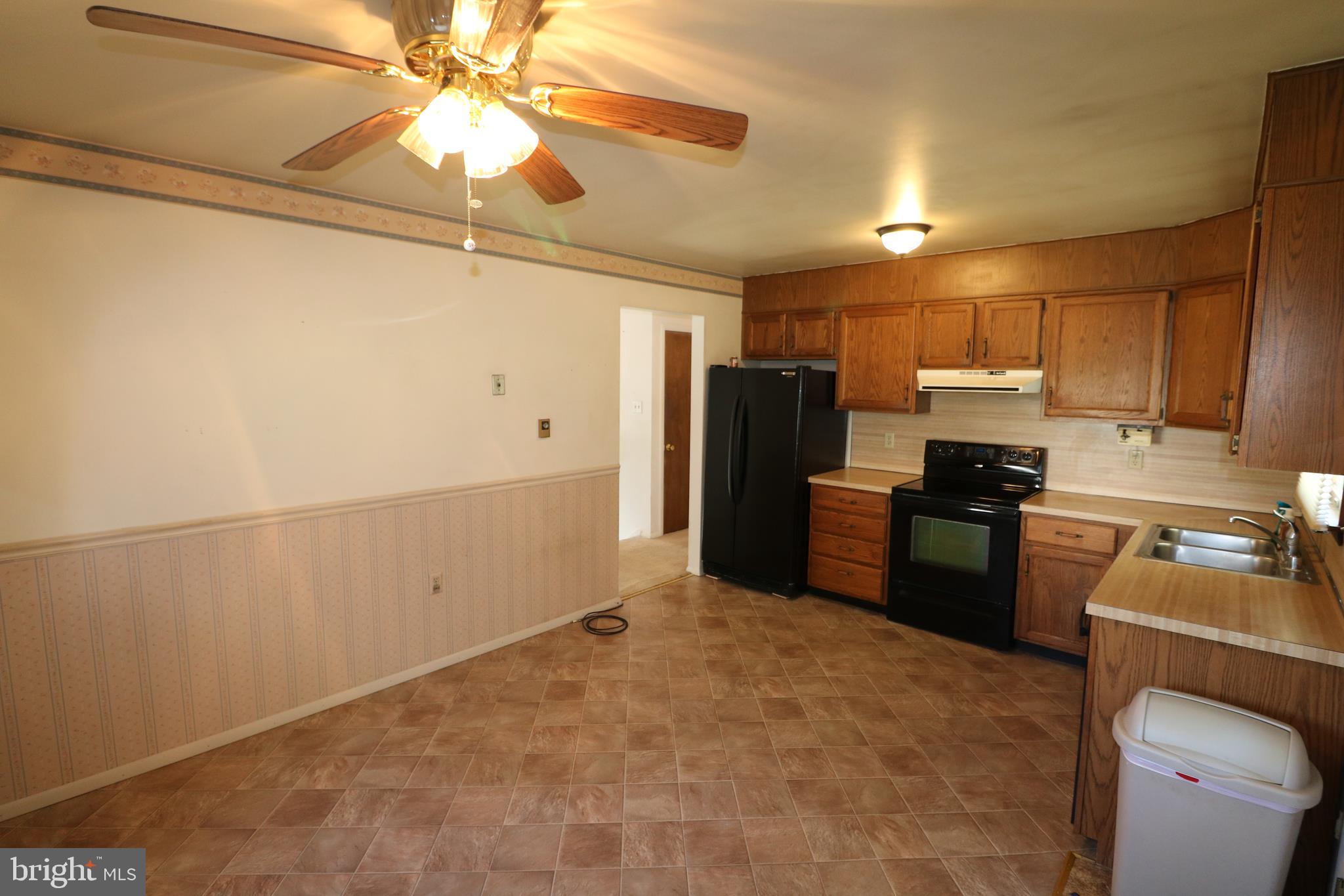 WHISPERING VALLEY - Residential