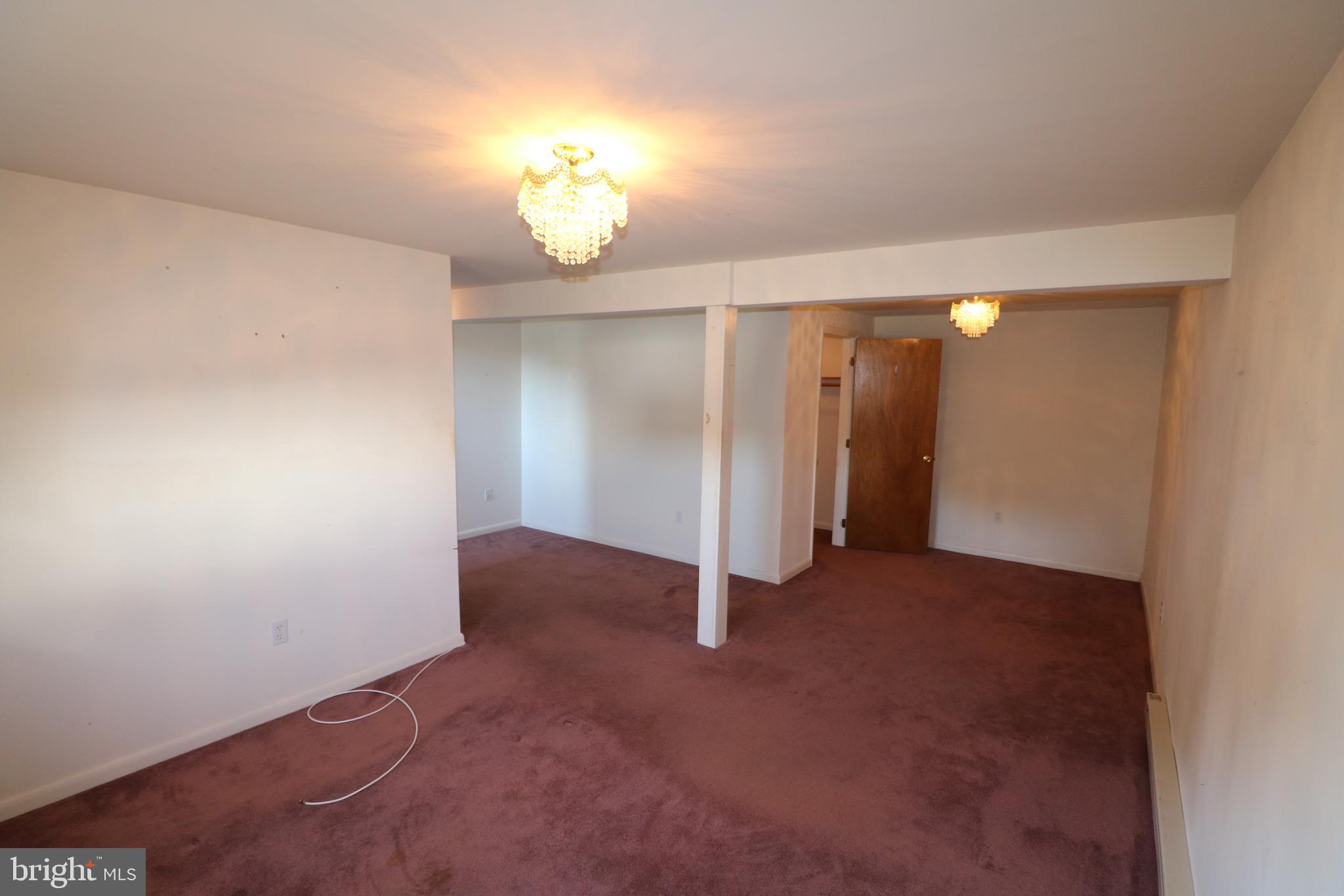 WHISPERING VALLEY - Residential