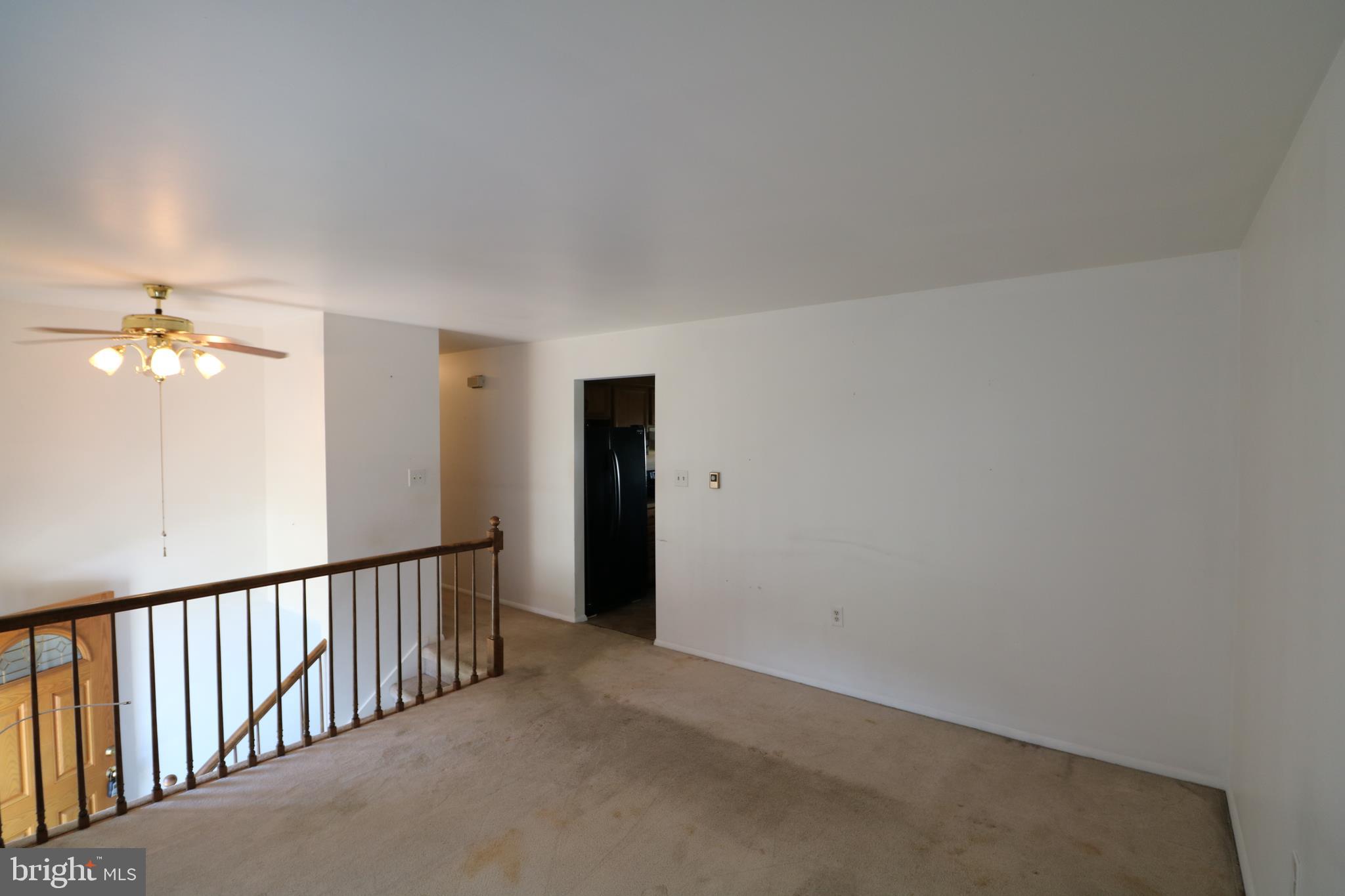 WHISPERING VALLEY - Residential