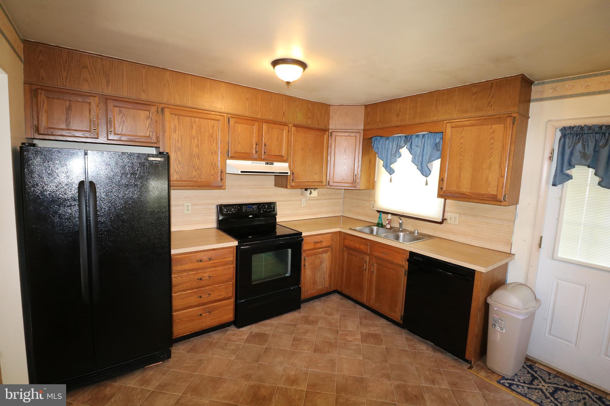 WHISPERING VALLEY - Residential