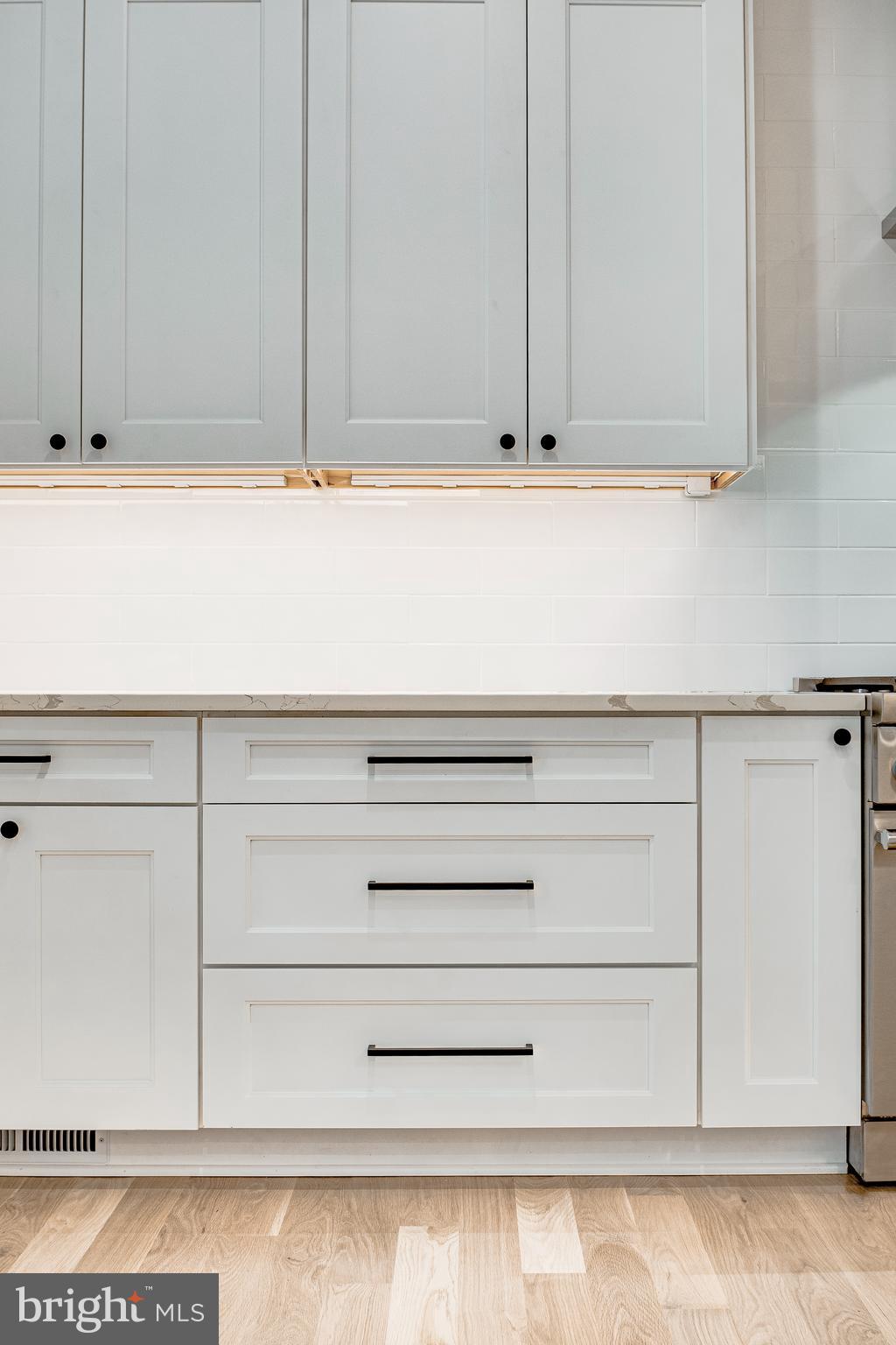 KENWOOD PARK - Residential