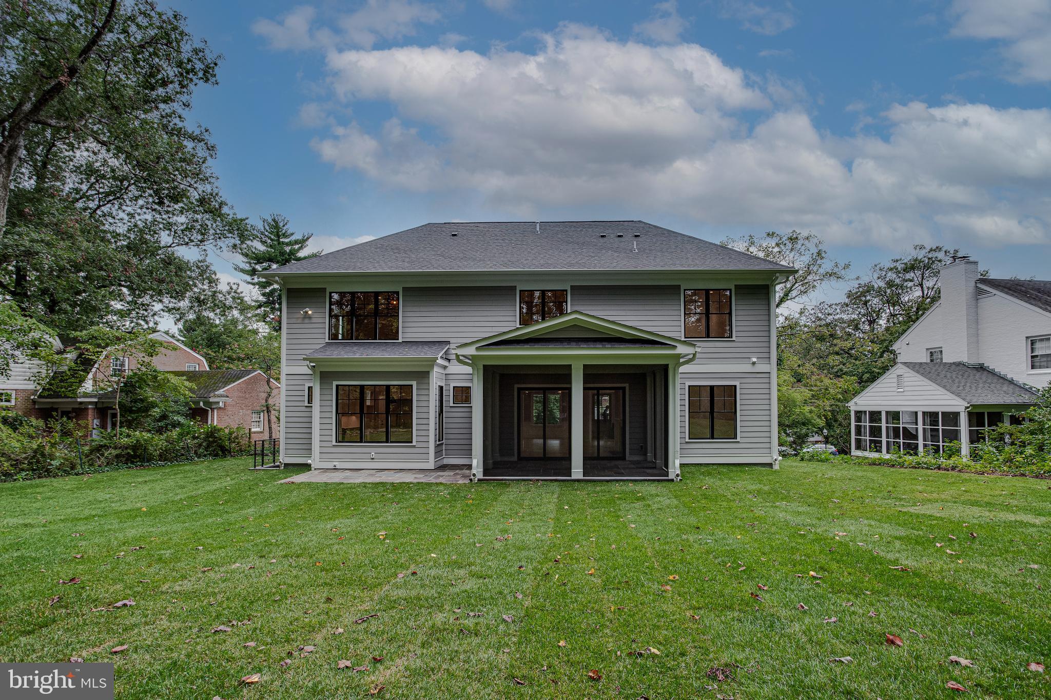 KENWOOD PARK - Residential