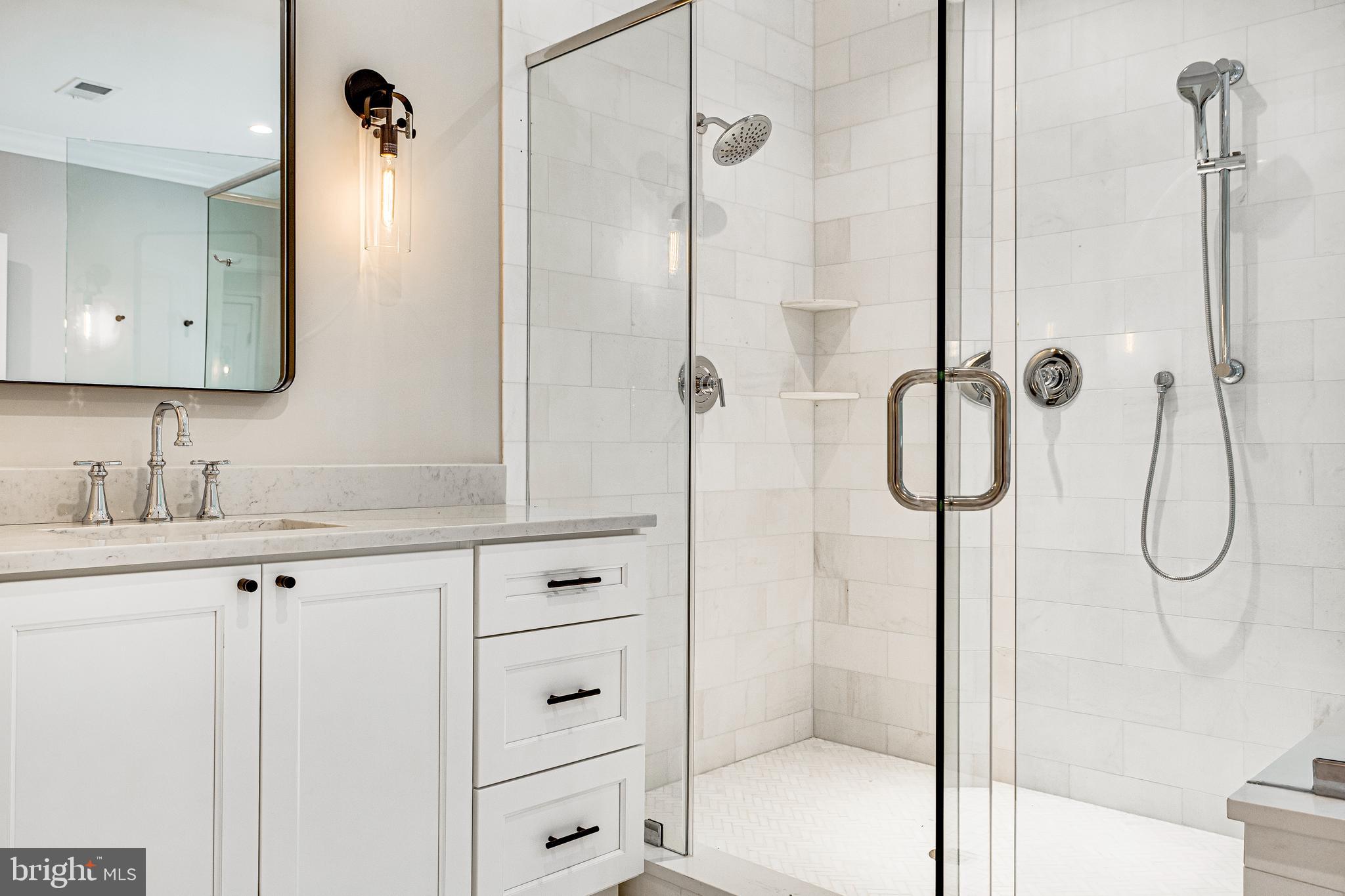 KENWOOD PARK - Residential