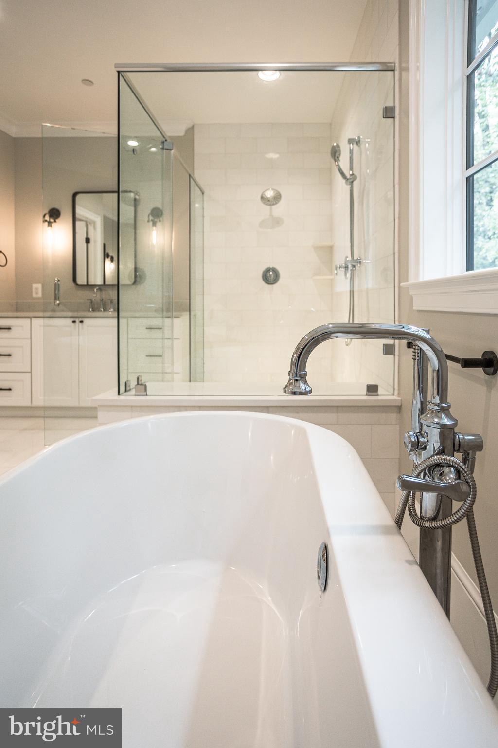 KENWOOD PARK - Residential