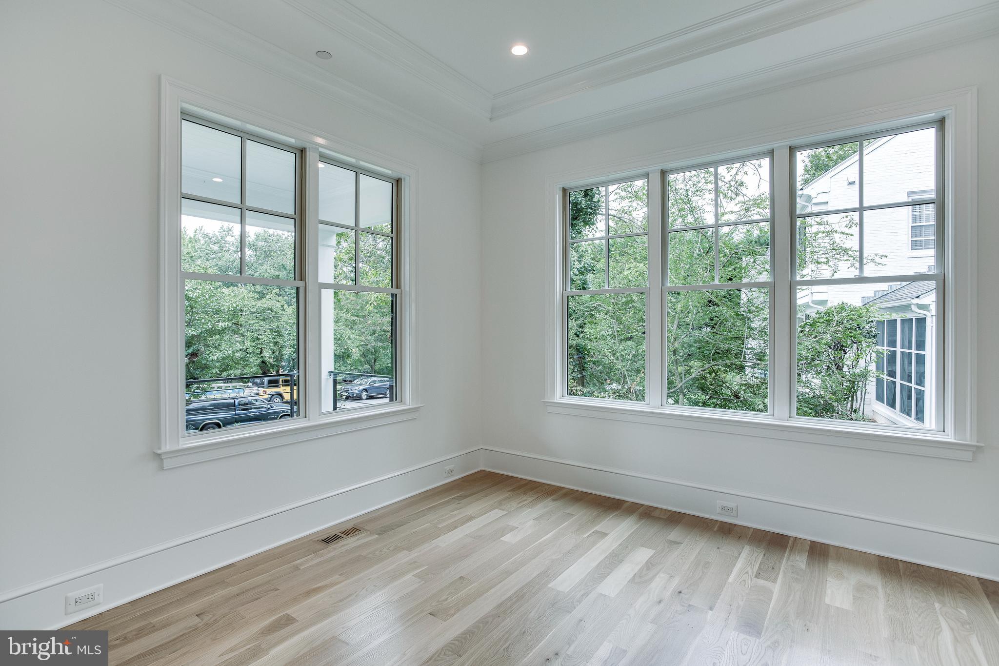 KENWOOD PARK - Residential