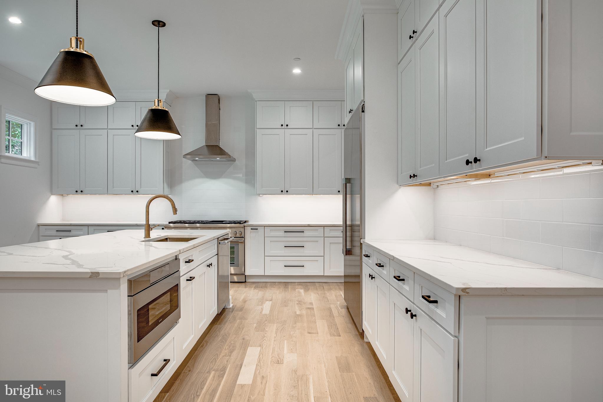 KENWOOD PARK - Residential