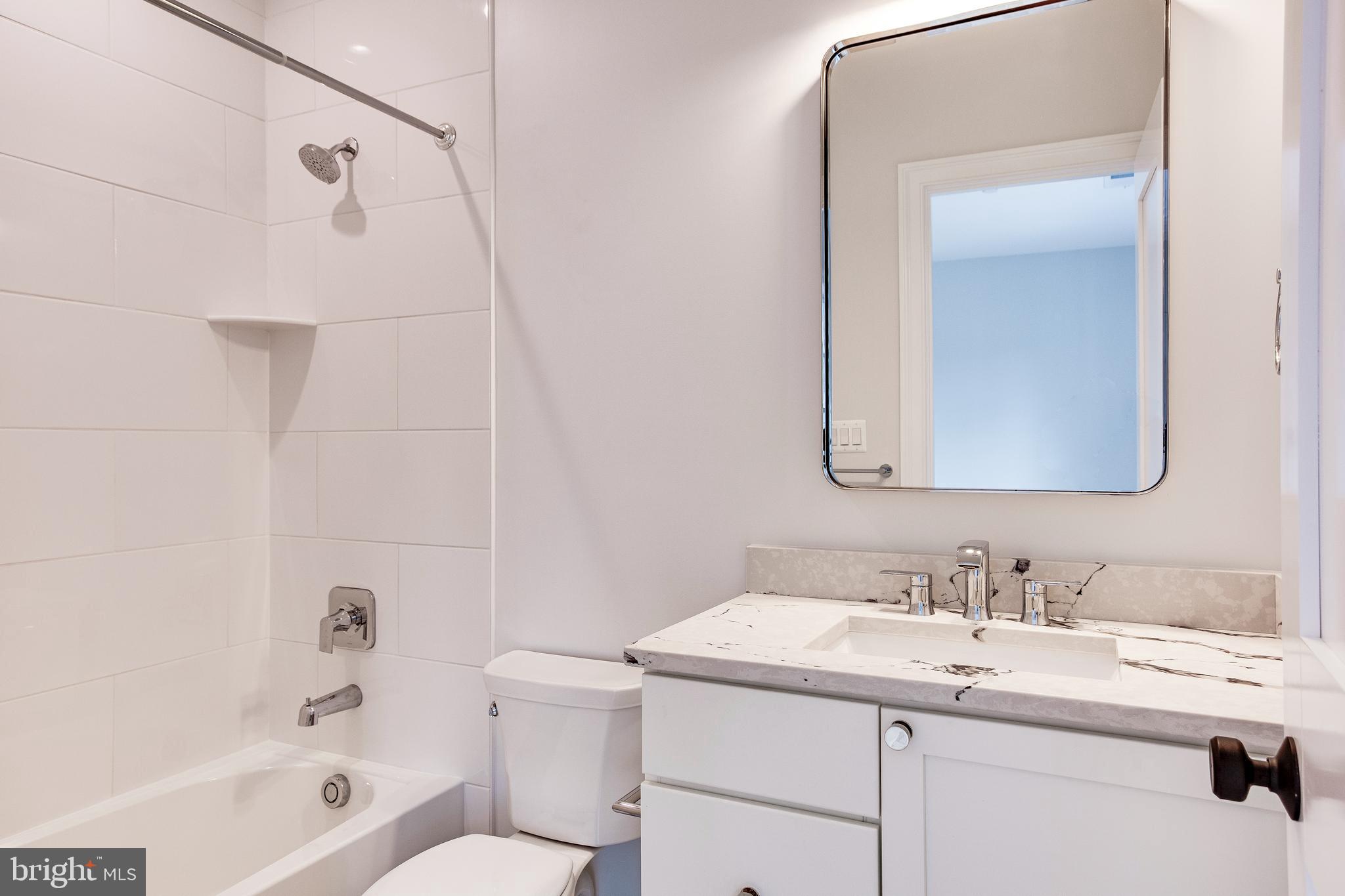 KENWOOD PARK - Residential