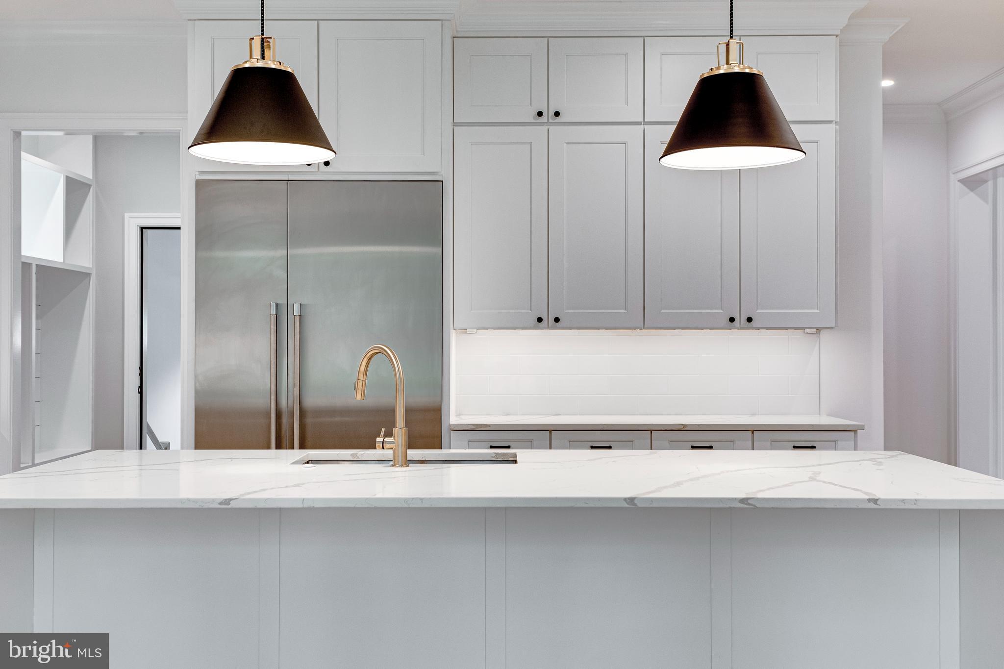 KENWOOD PARK - Residential