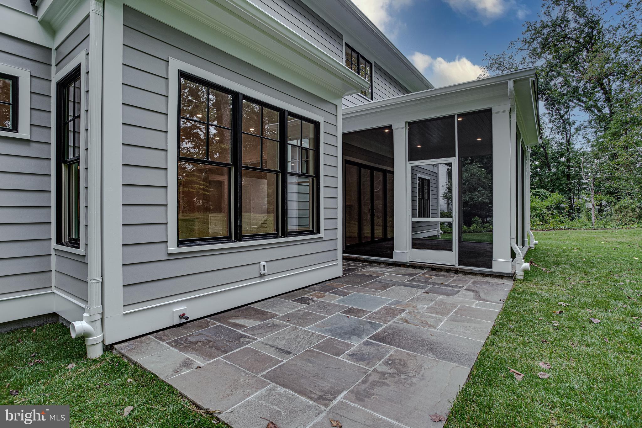 KENWOOD PARK - Residential