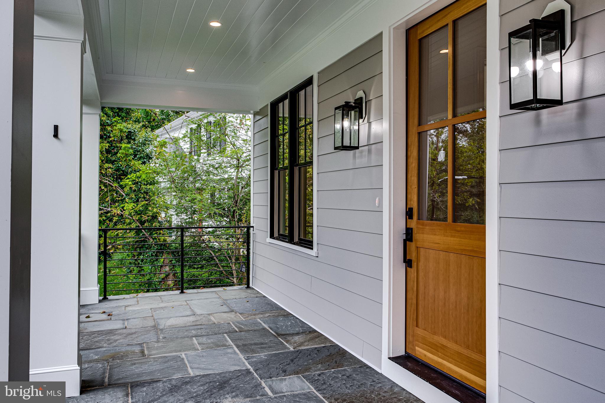 KENWOOD PARK - Residential