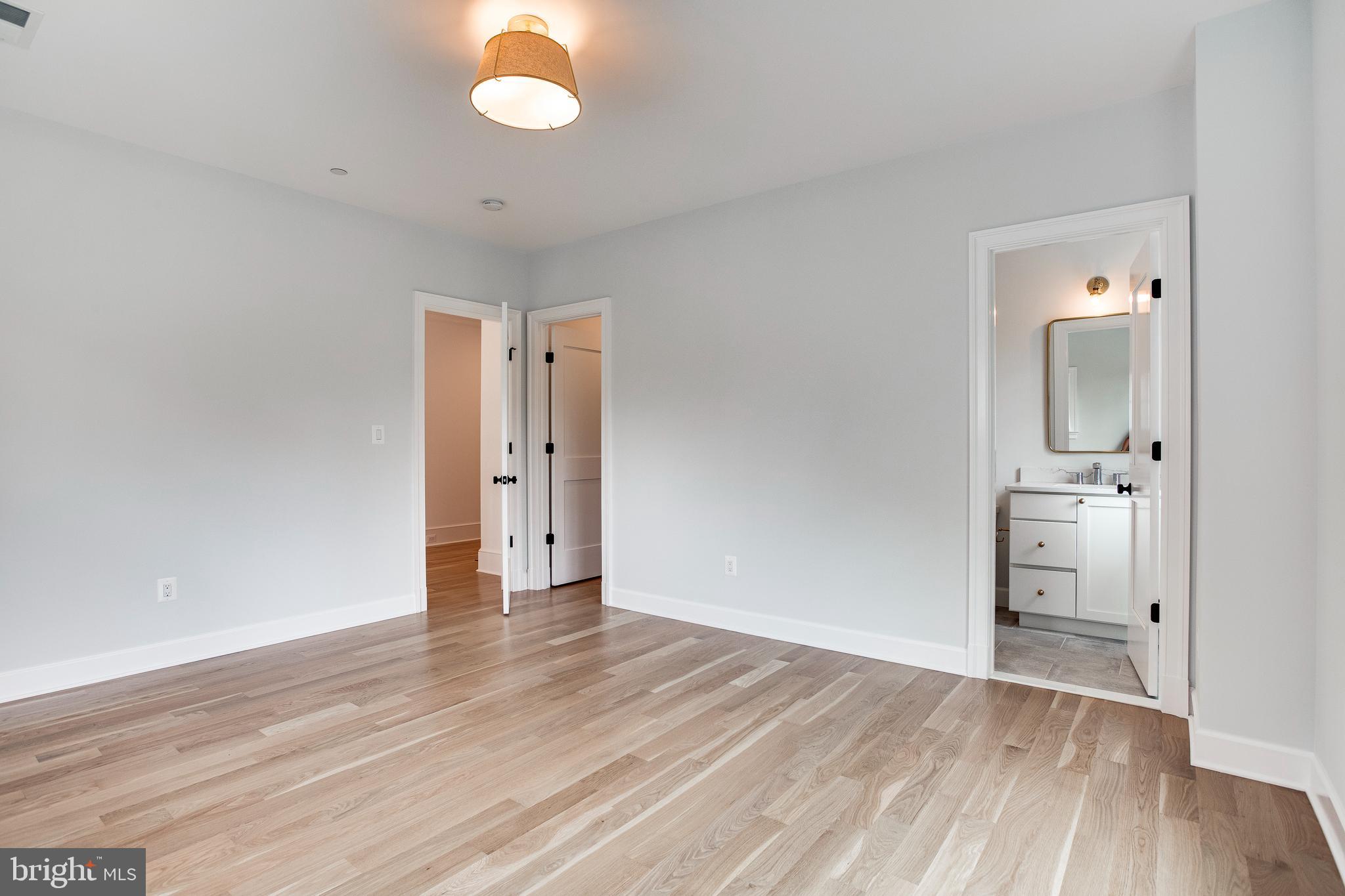 KENWOOD PARK - Residential