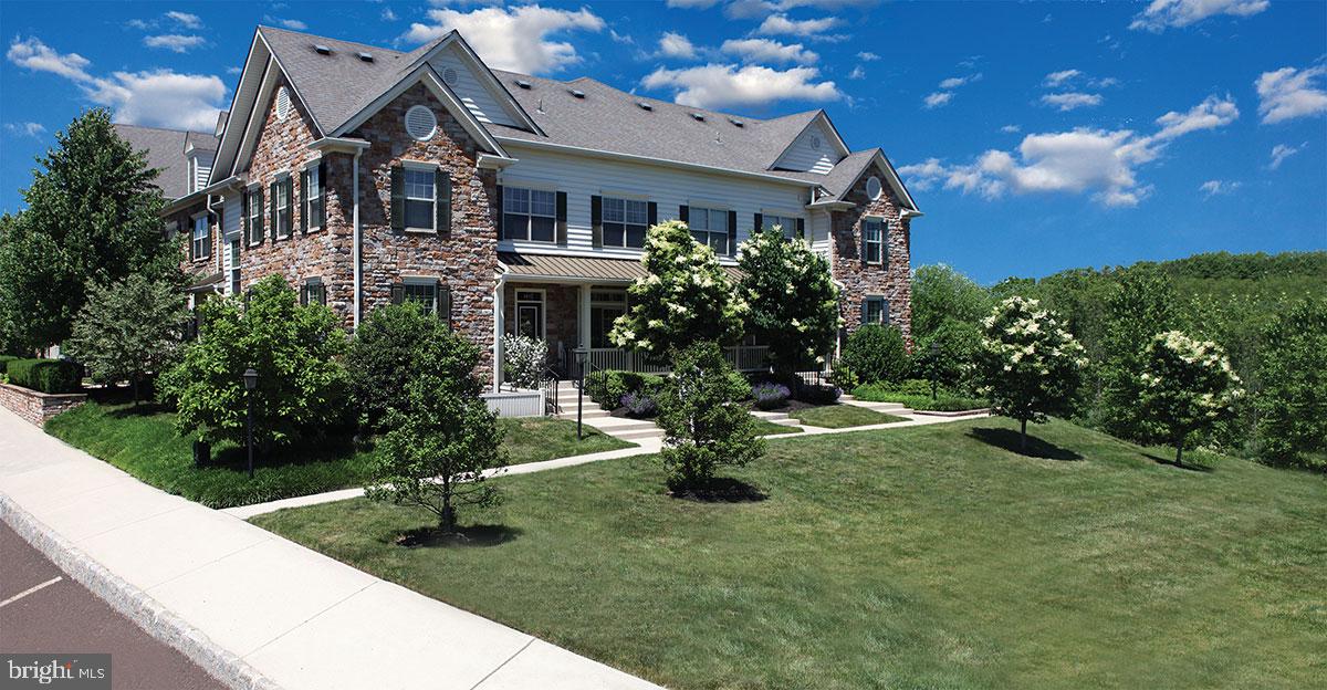Beautiful townhome rental with private entrance. Enter into this expansive floor plan featuring a large kitchen with lots of counter and cabinet space, granite counters and stainless steel appliances! Separate Dining Room, living room with access to patio and cozy corner gas fireplace, Laundry Room with Full-Size Washer and Dryer. Finished Lower Level with study and additional storage area. Master bedroom with cathedral ceiling and large walk-in closet, huge master bath with oversized shower, double sinks and Commode Room, another full bath with oversized shower/tub. Located in the luxurious Heritage Greene community offering great amenities including a pool with adjacent wading pool, large playground and TWO pet parks! We are pleased to welcome your four legged friends, please ask about our breed restrictions. Convenient location just minutes from 309, 152 and 113.