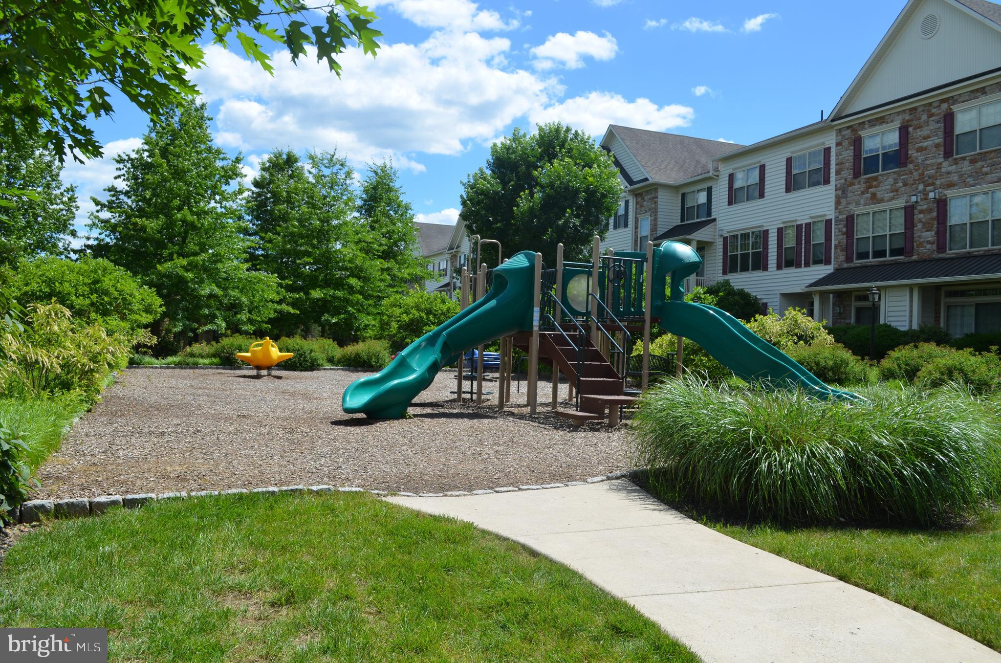 HERITAGE GREEN - Residential Lease