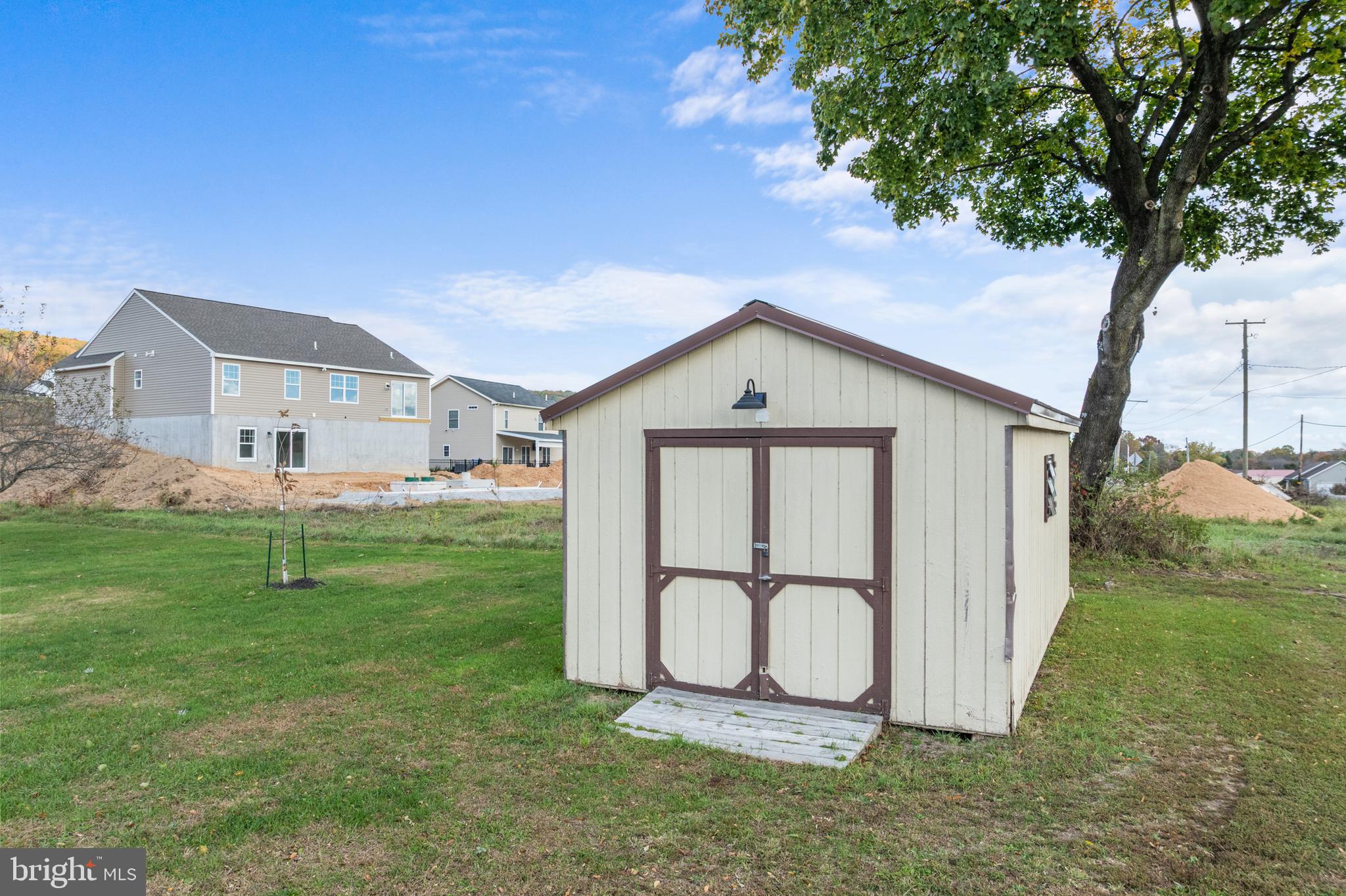 NONE AV AILBLE - Residential