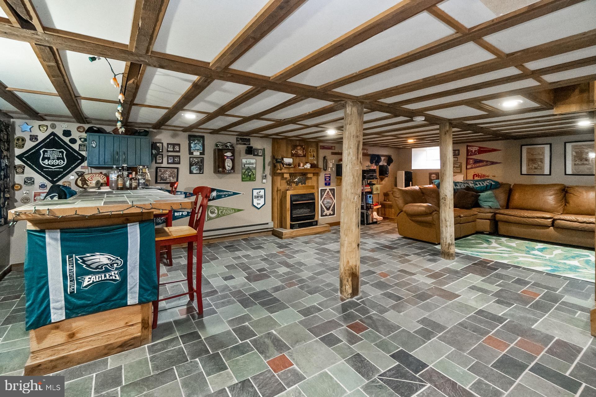 NONE AV AILBLE - Residential