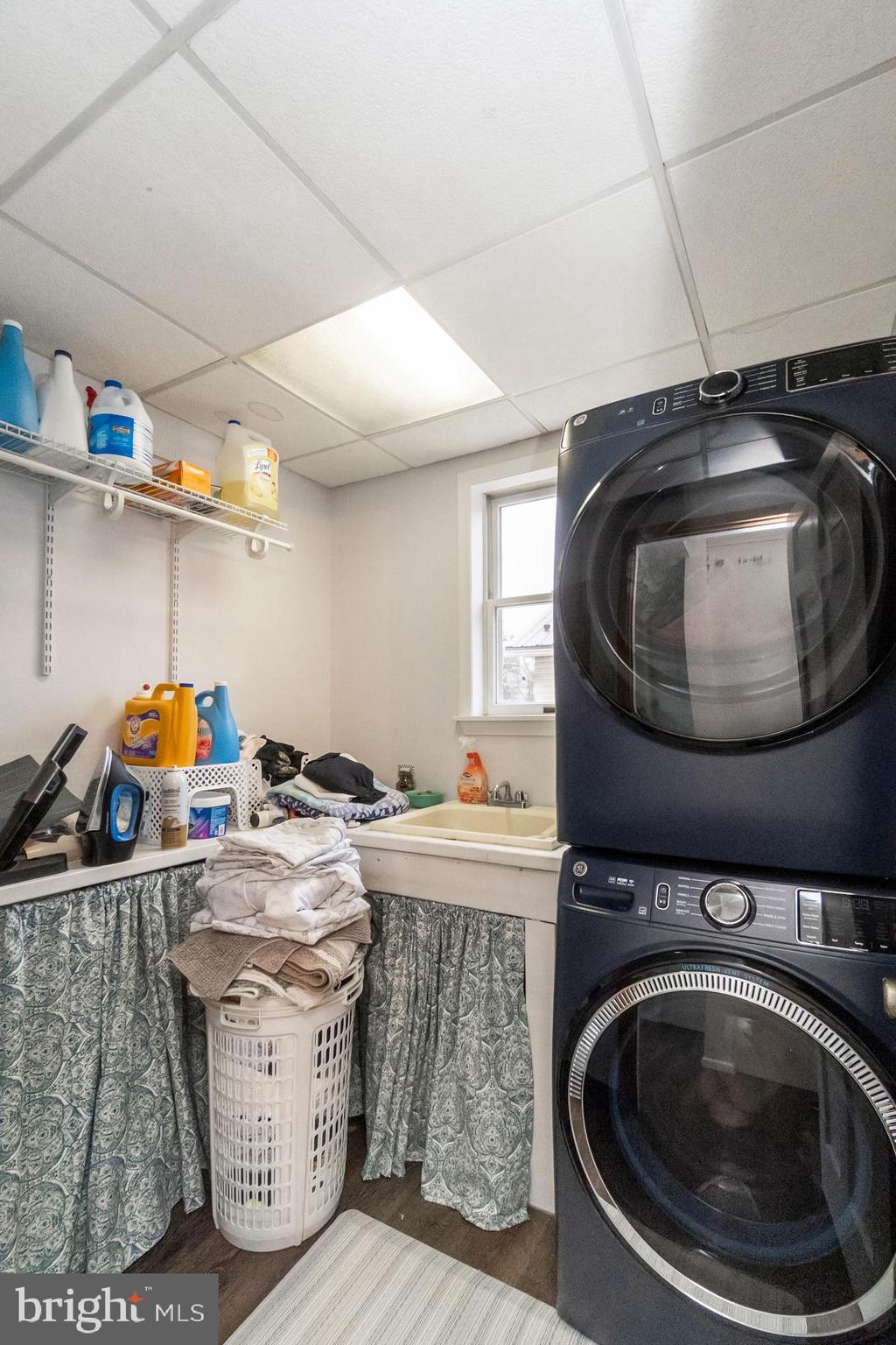 NONE AV AILBLE - Residential