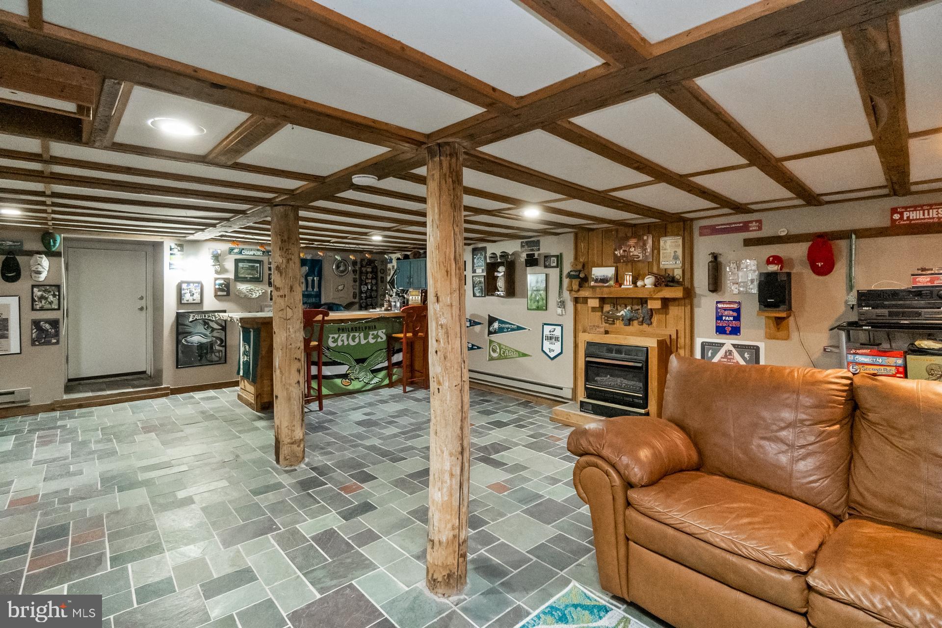 NONE AV AILBLE - Residential