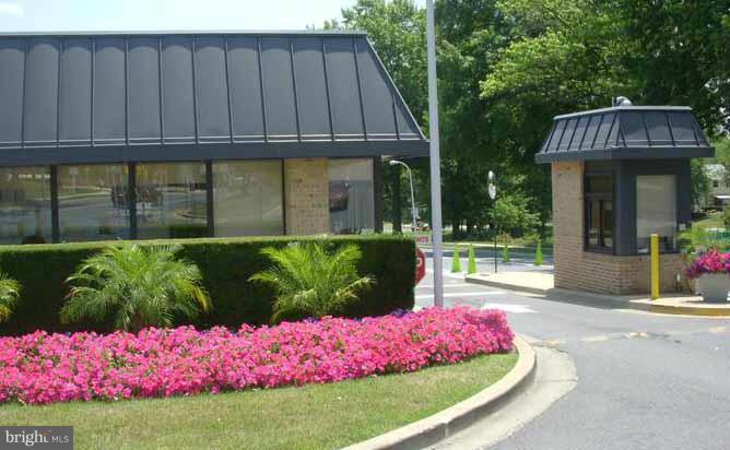 ROSSMOOR MUTUAL #19B - Residential Lease