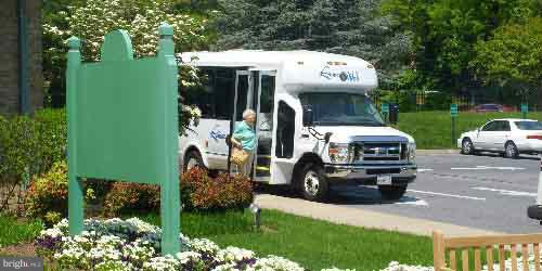 ROSSMOOR MUTUAL #19B - Residential Lease