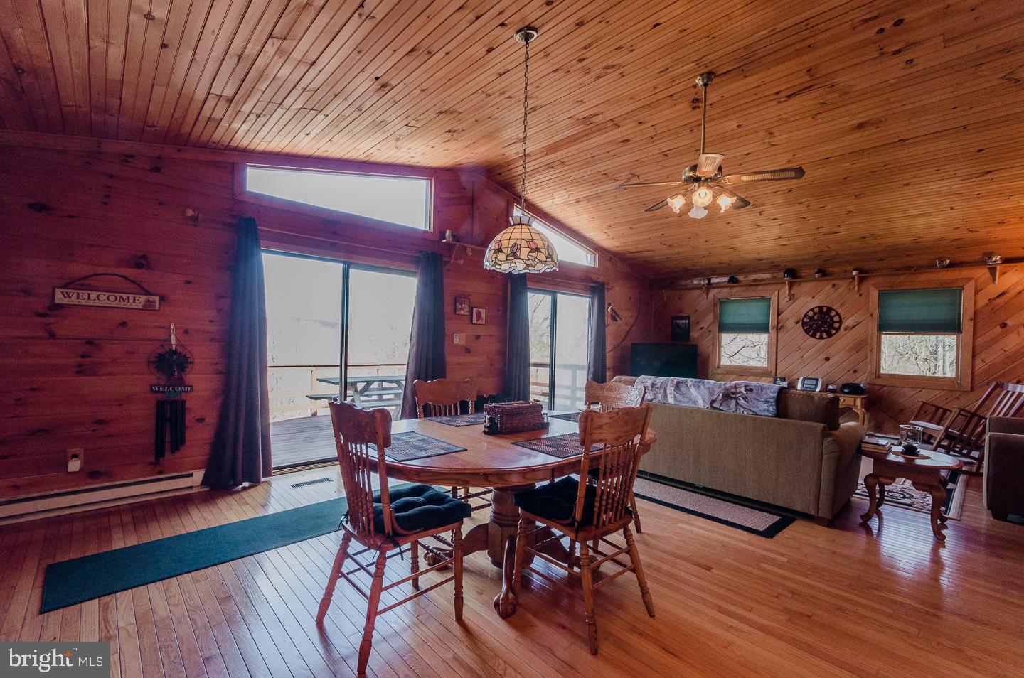 ROUSE MT - Residential