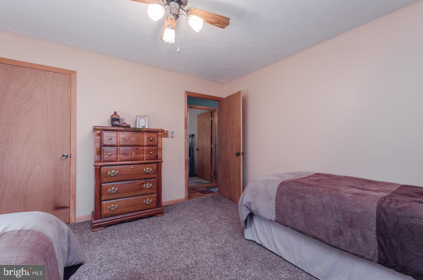 ROUSE MT - Residential