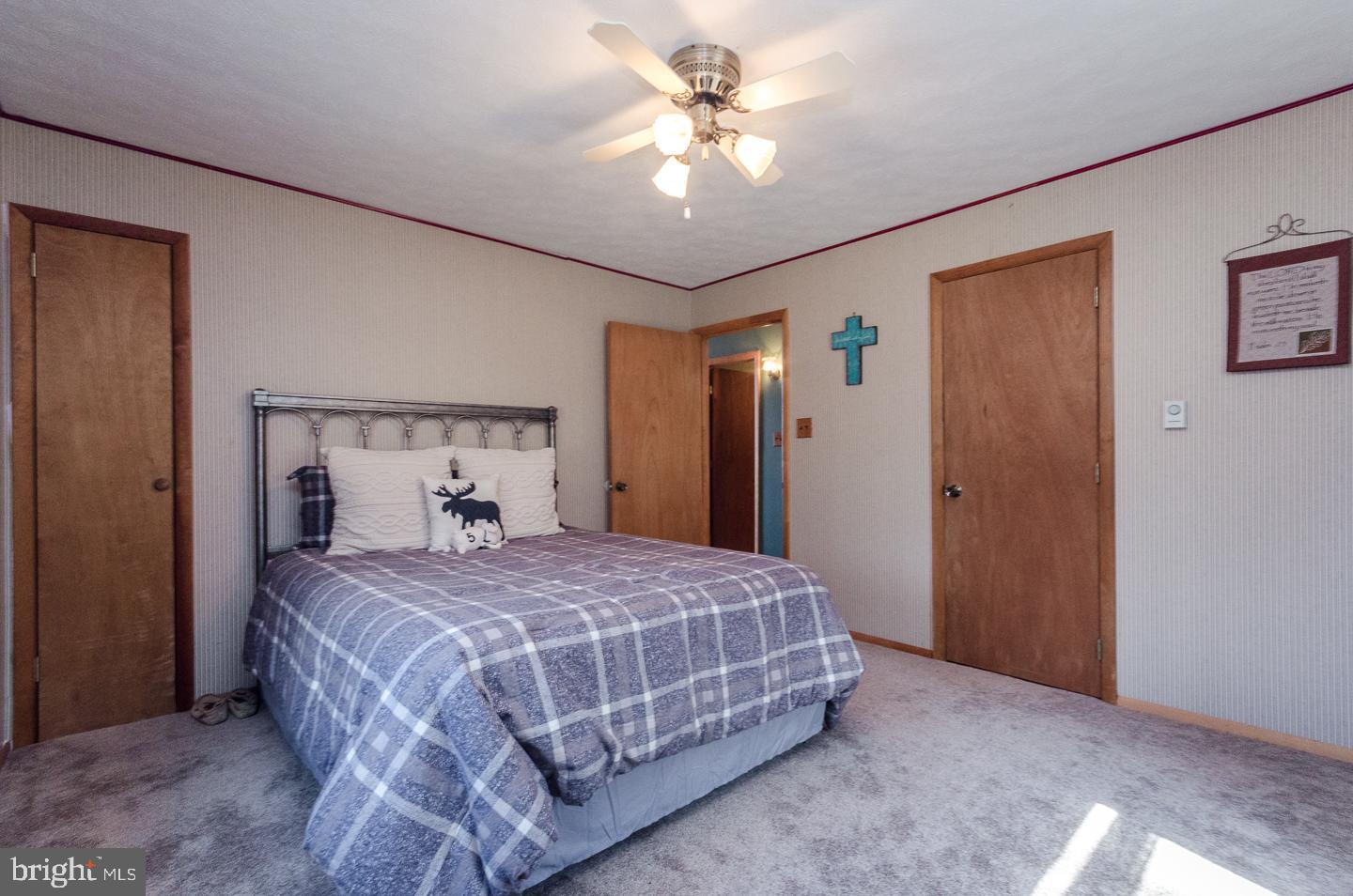 ROUSE MT - Residential