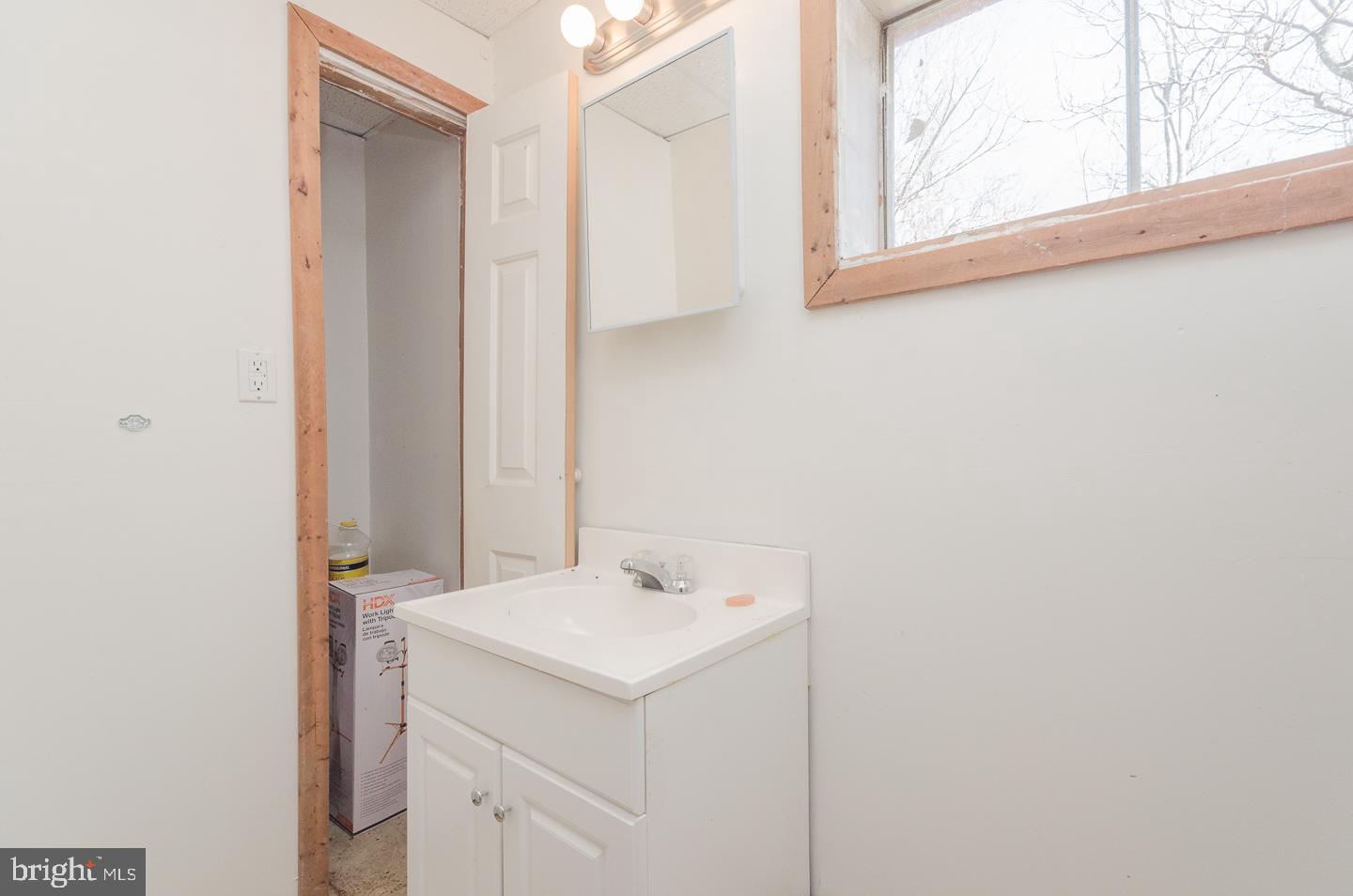 ROUSE MT - Residential