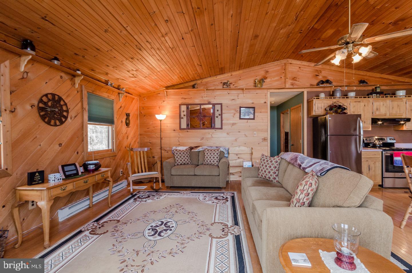 ROUSE MT - Residential