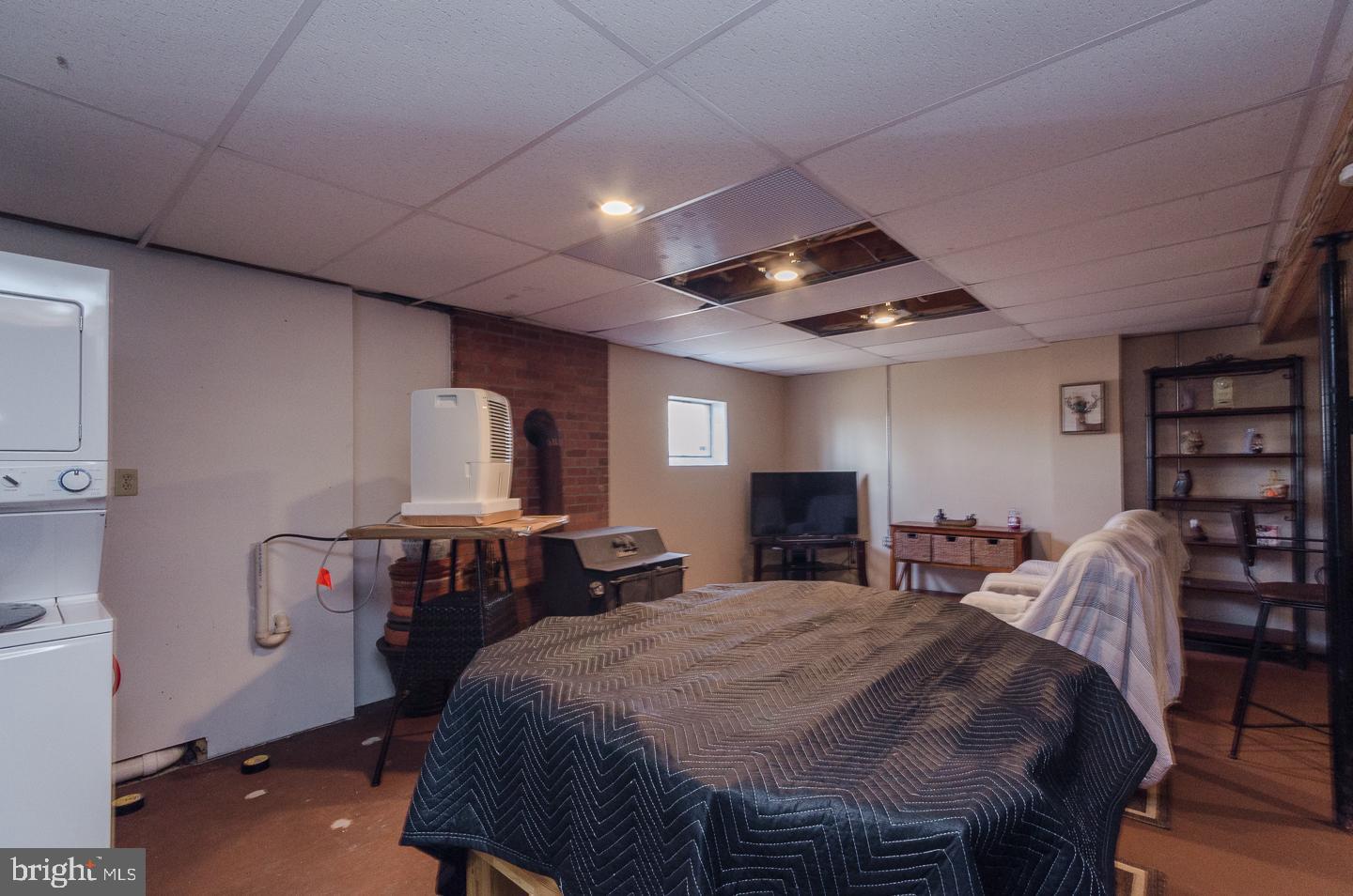 ROUSE MT - Residential