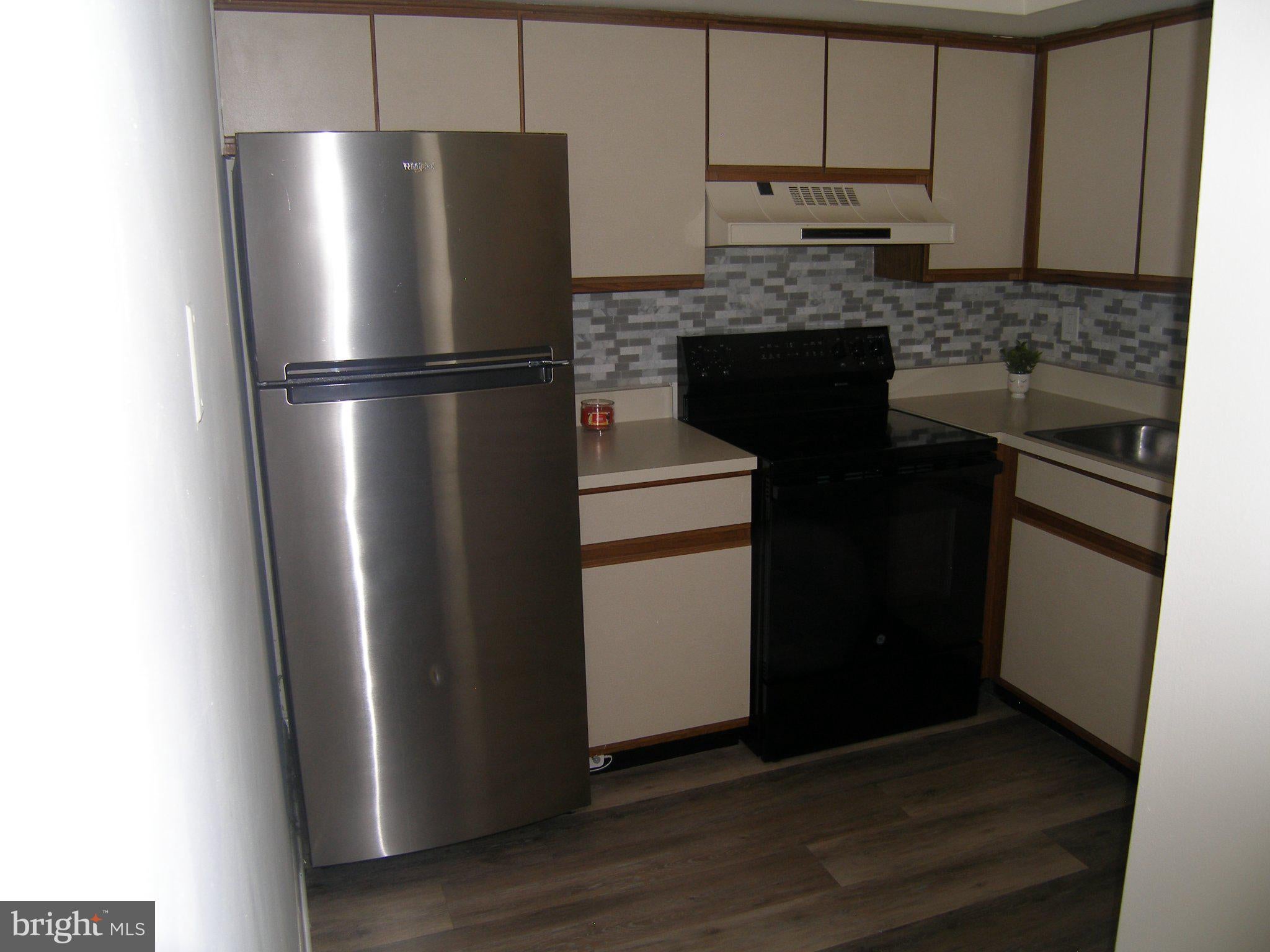 10 CAVENDISH DRIVE 10