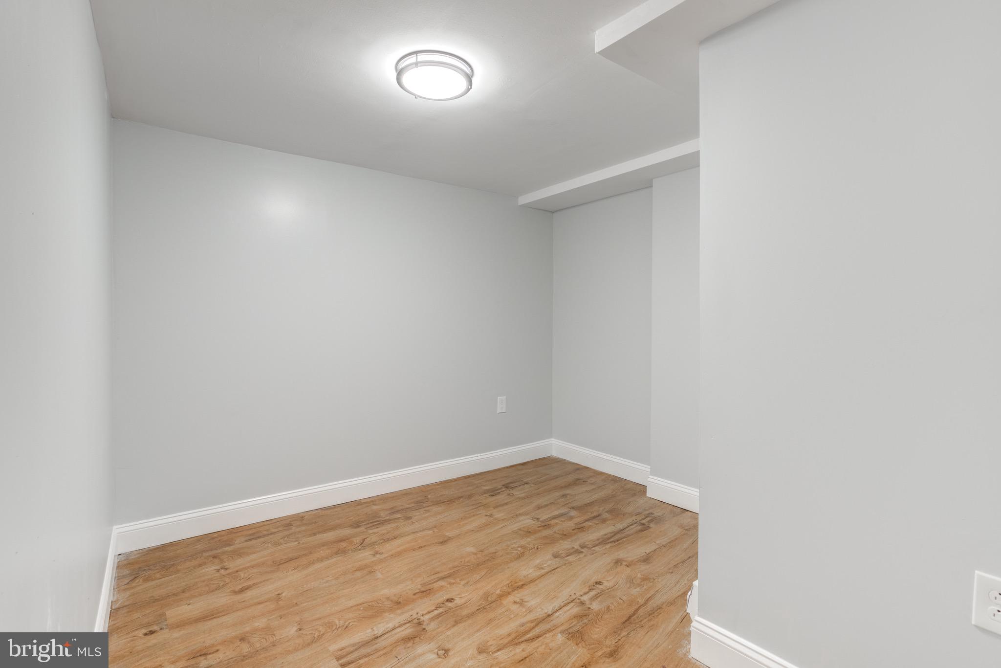 PHILADELPHIA (WEST) - Residential