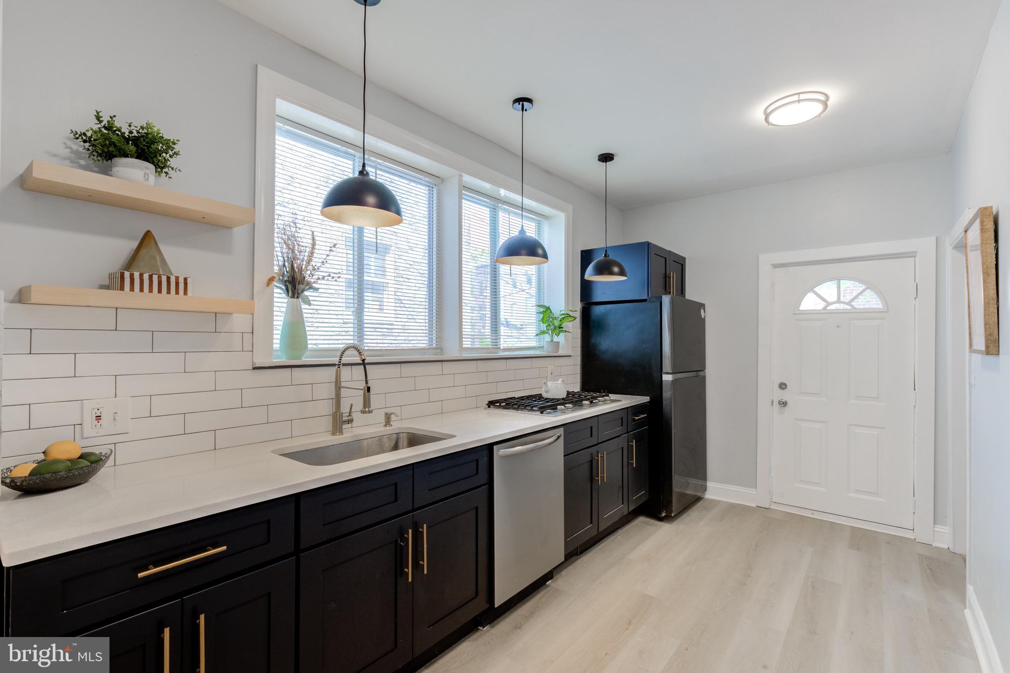 PHILADELPHIA (WEST) - Residential