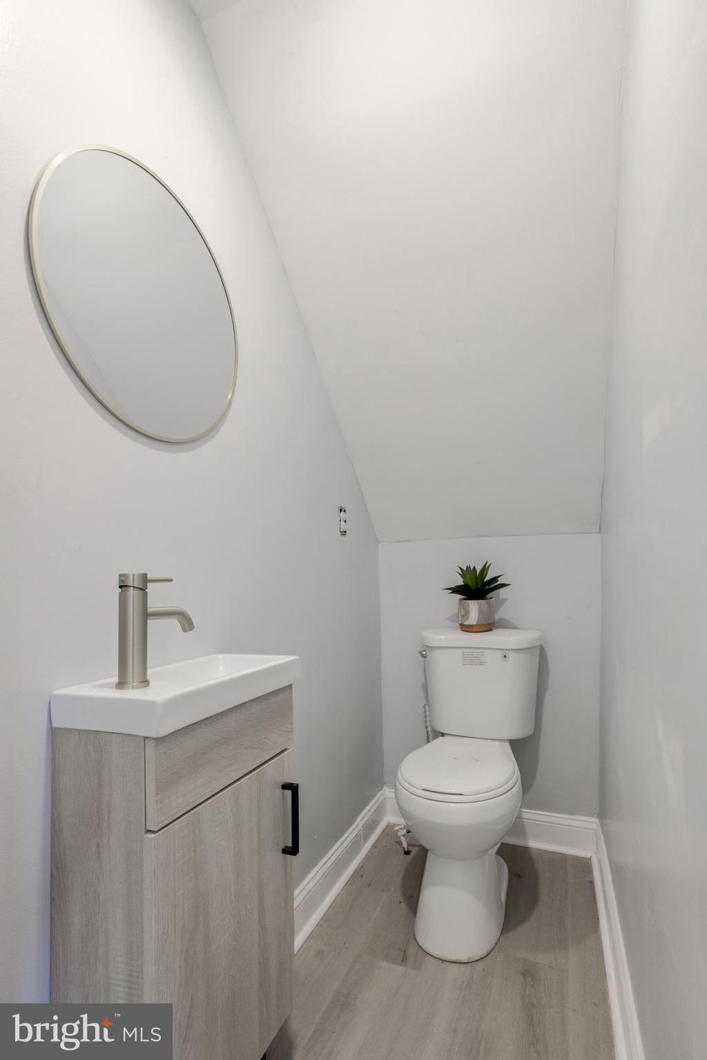 PHILADELPHIA (WEST) - Residential