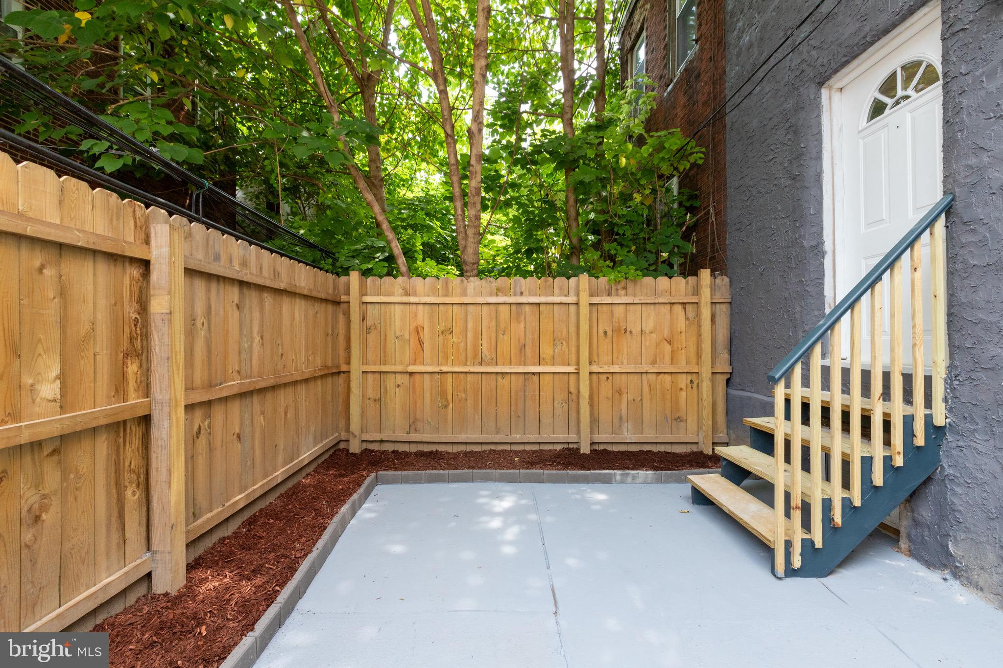 PHILADELPHIA (WEST) - Residential