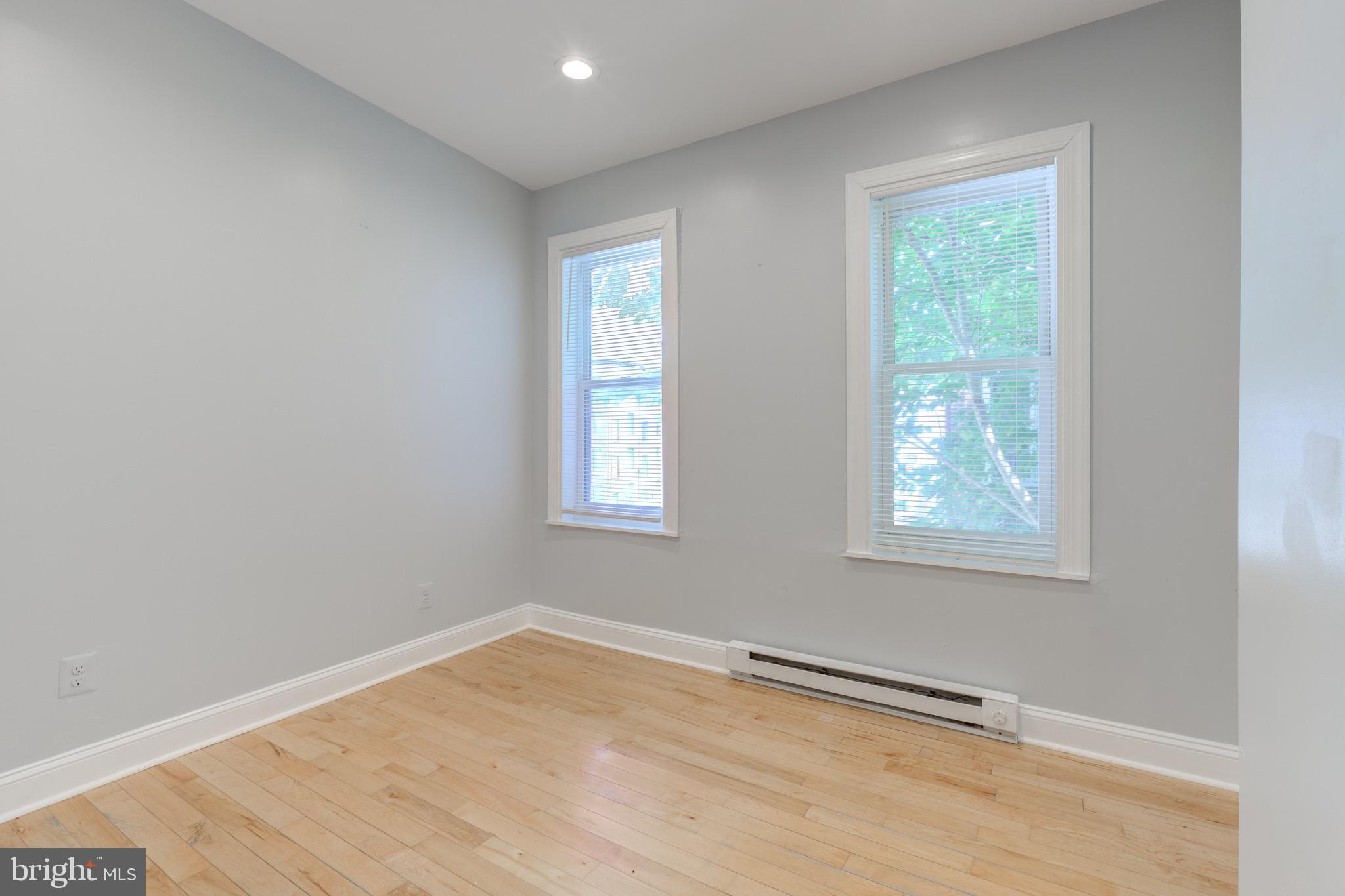 PHILADELPHIA (WEST) - Residential