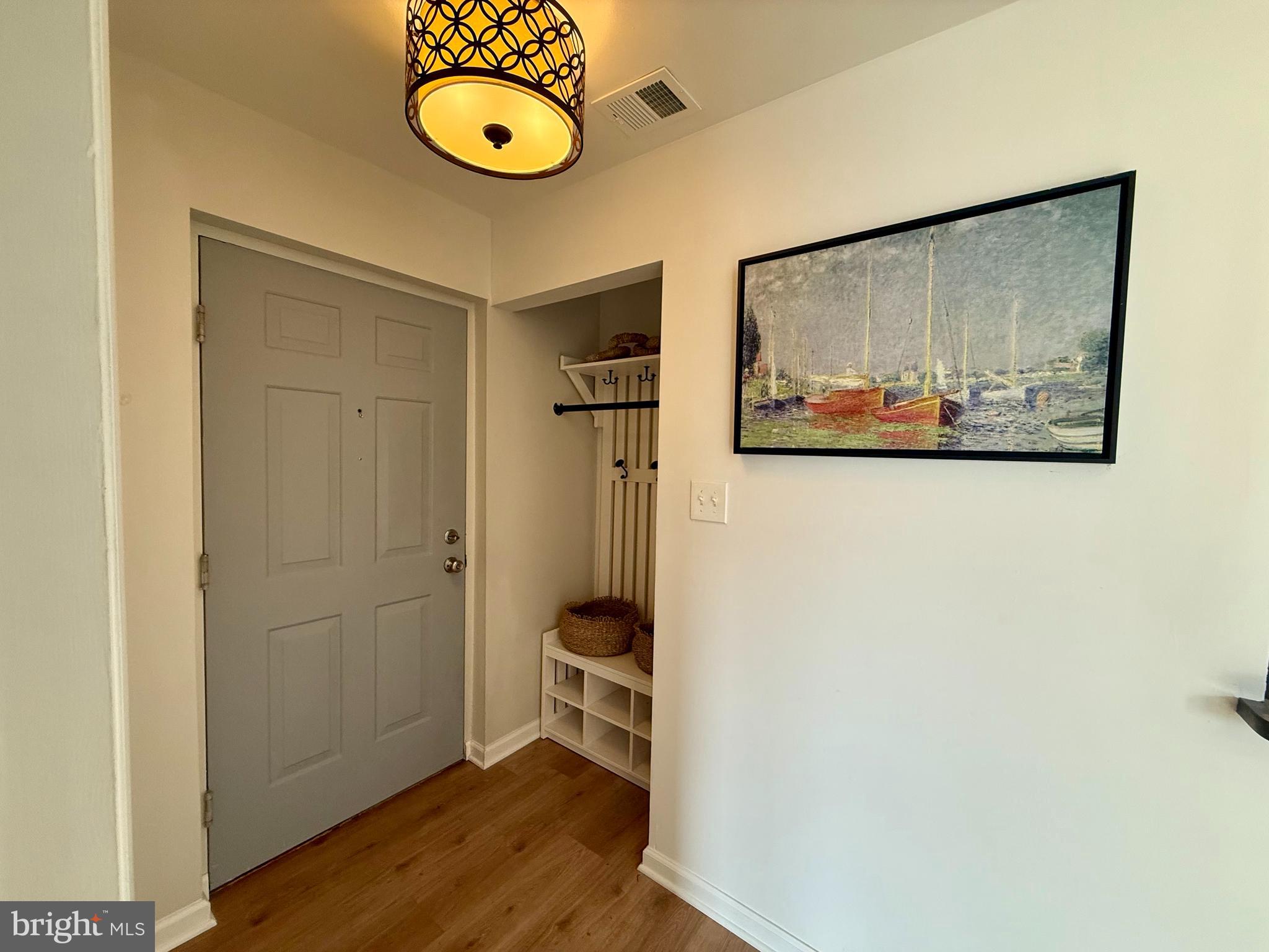 TOWN CENTER - Residential Lease