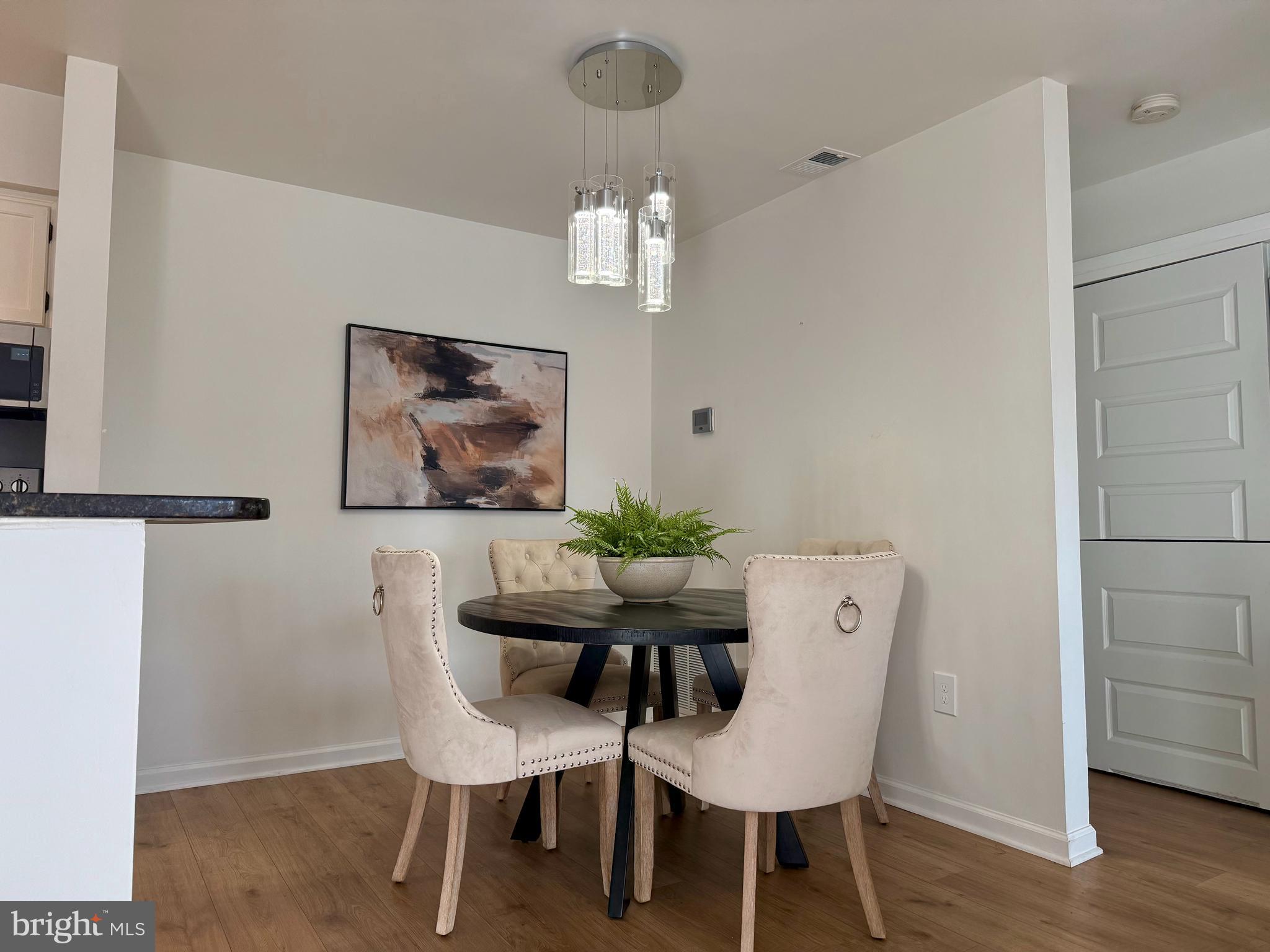 TOWN CENTER - Residential Lease