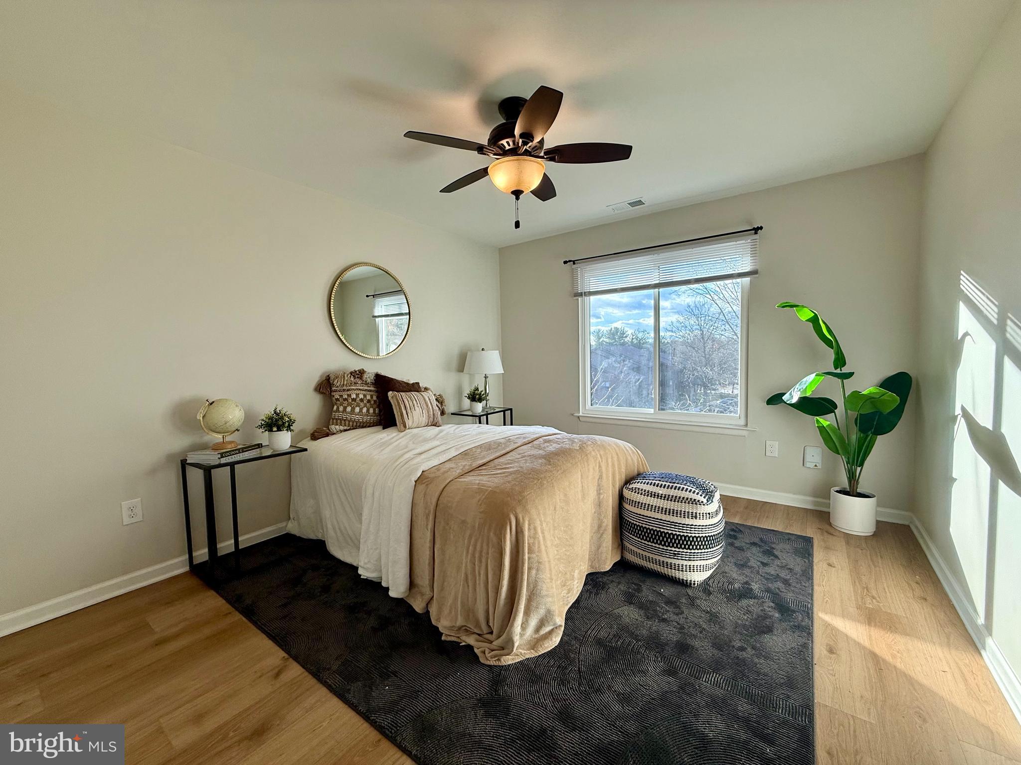 TOWN CENTER - Residential Lease