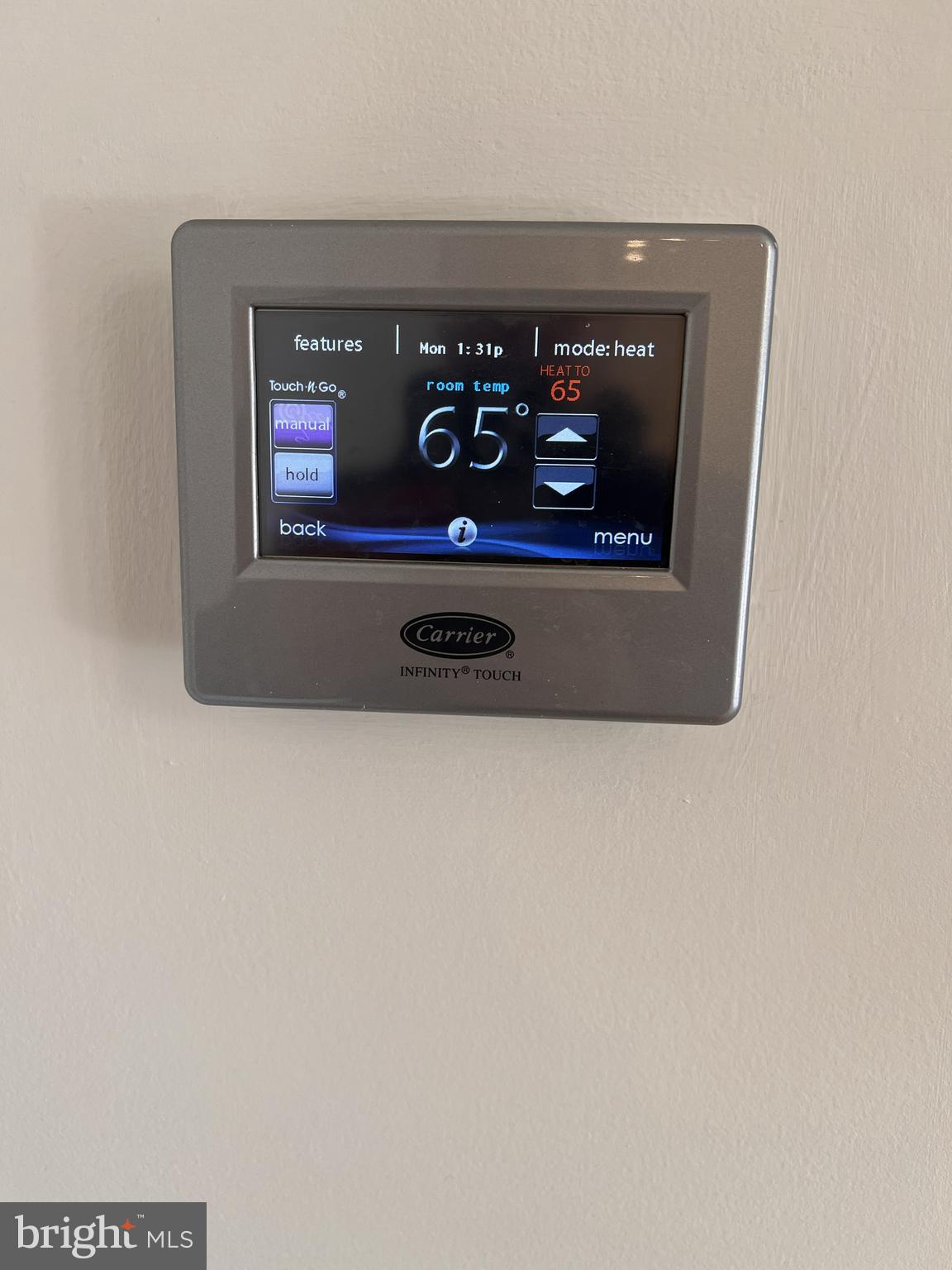 TOWN CENTER - Residential Lease